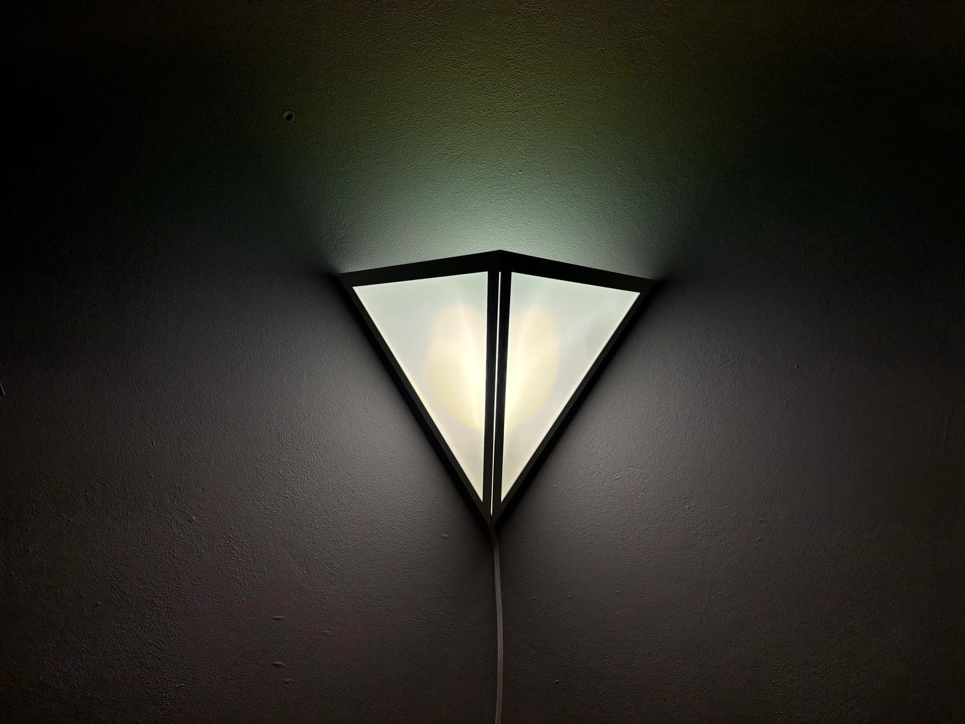 Kinkiet, biały, metal, szkło, Glashütte Limburg, Niemcy, lata 80. - 17673