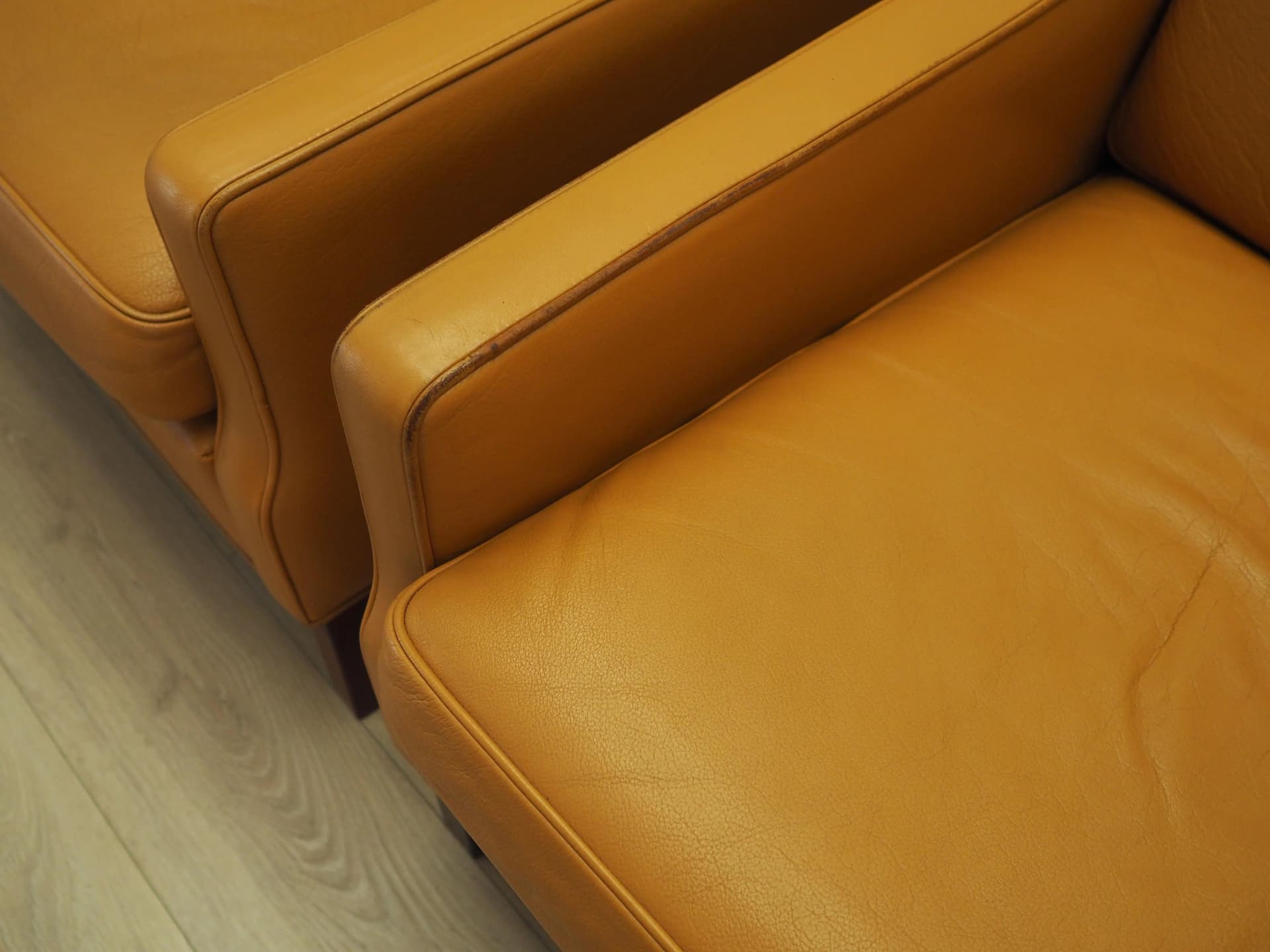 Set of Lounge Armchairs, yellow natural leather, beech, Denmark, 1970s. - 17462
