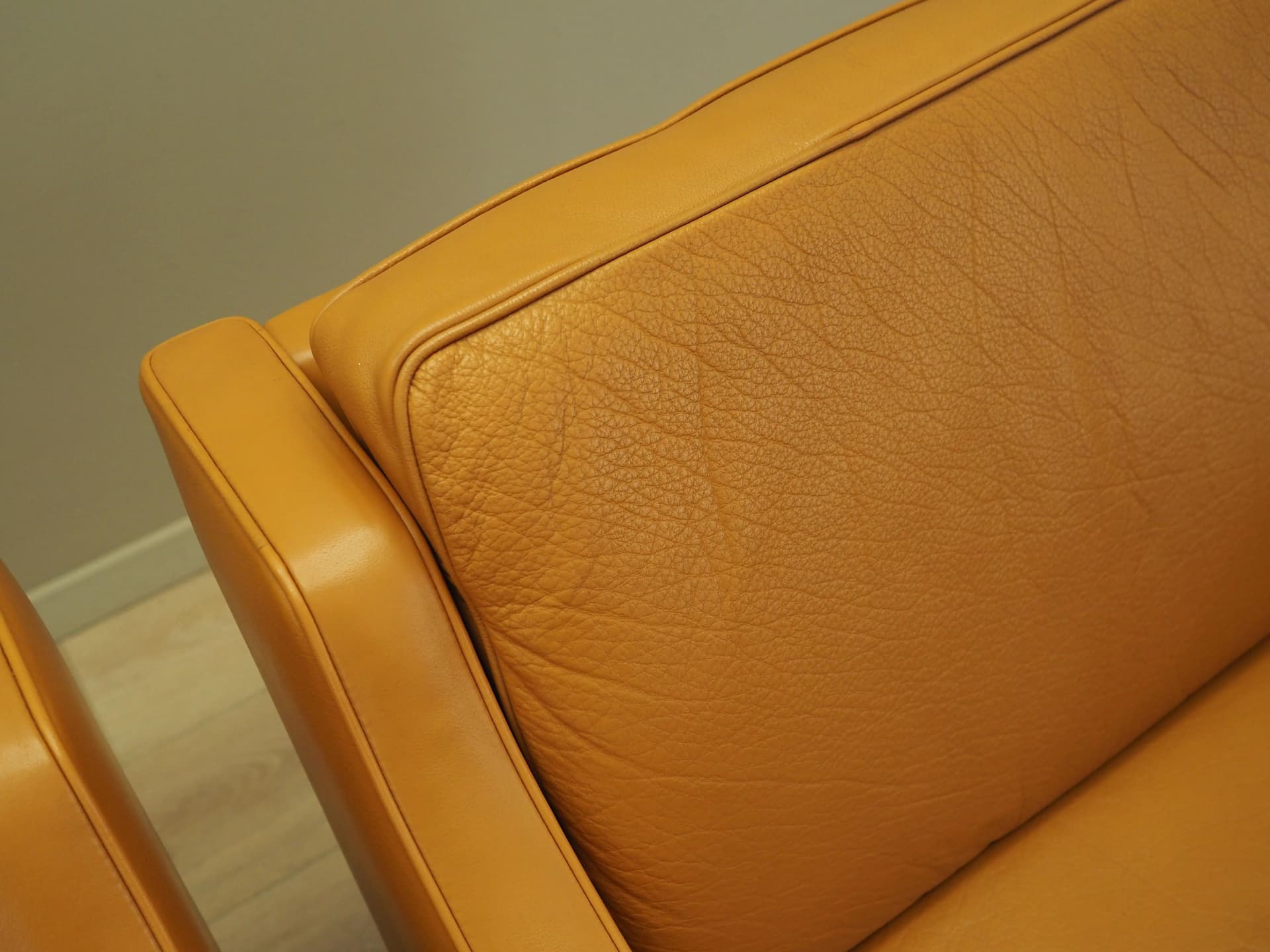 Set of Lounge Armchairs, yellow natural leather, beech, Denmark, 1970s. - 17459