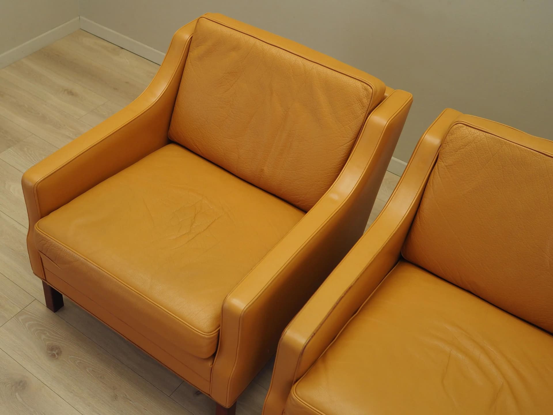 Set of Lounge Armchairs, yellow natural leather, beech, Denmark, 1970s. - 17464