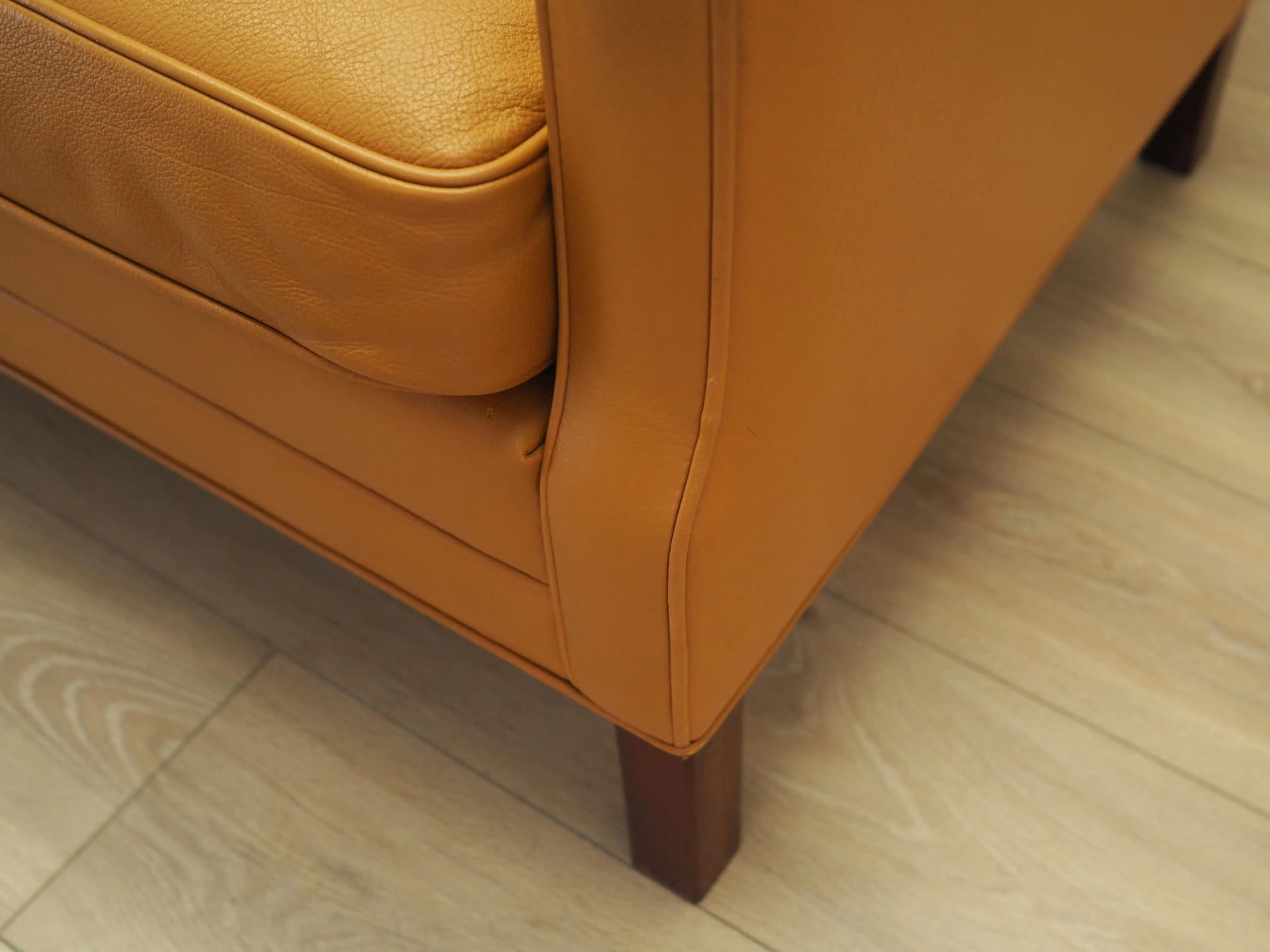 Set of Lounge Armchairs, yellow natural leather, beech, Denmark, 1970s. - 17463