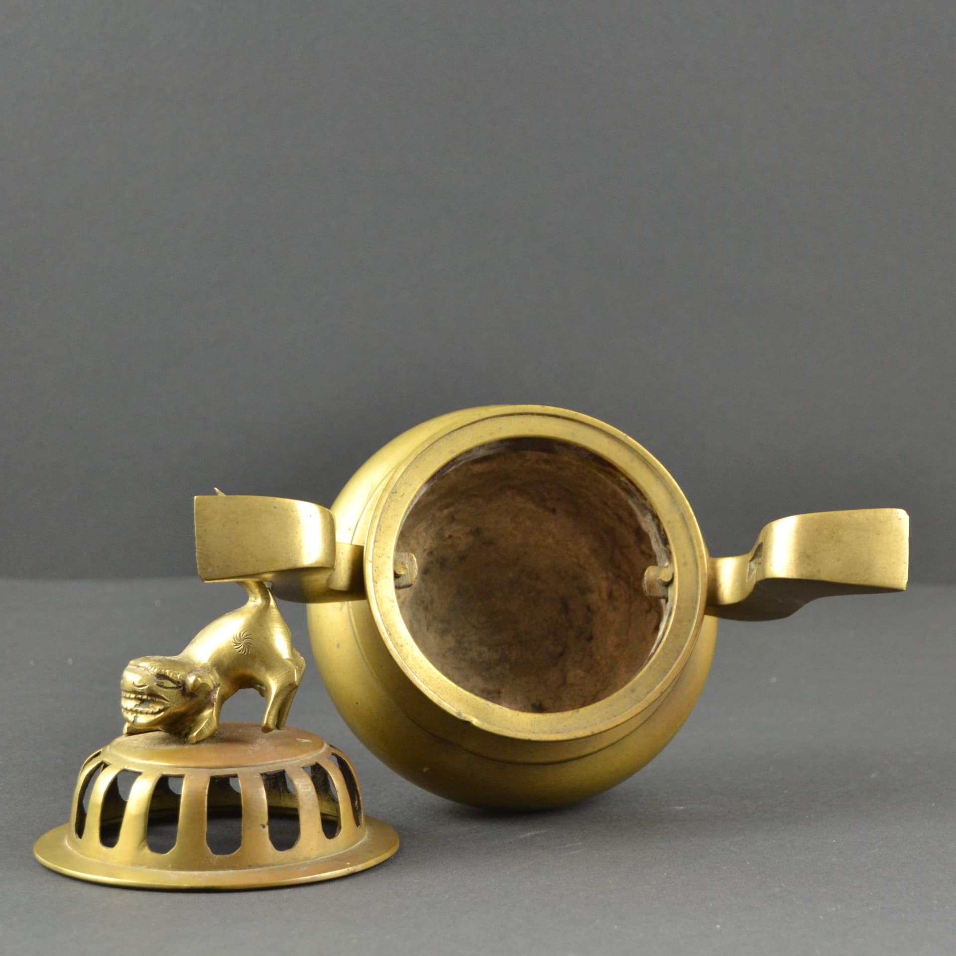 Kadzielnica, złoty mosiądz, Japonia, XIX w. - 79374