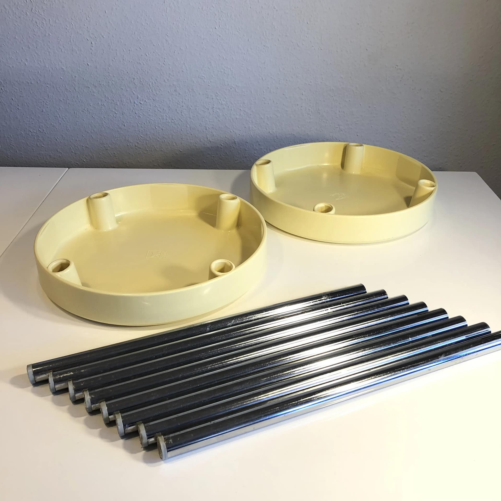 Pair of stools, ivory, plastic, chromed steel, Italy, 1970s. - 17668