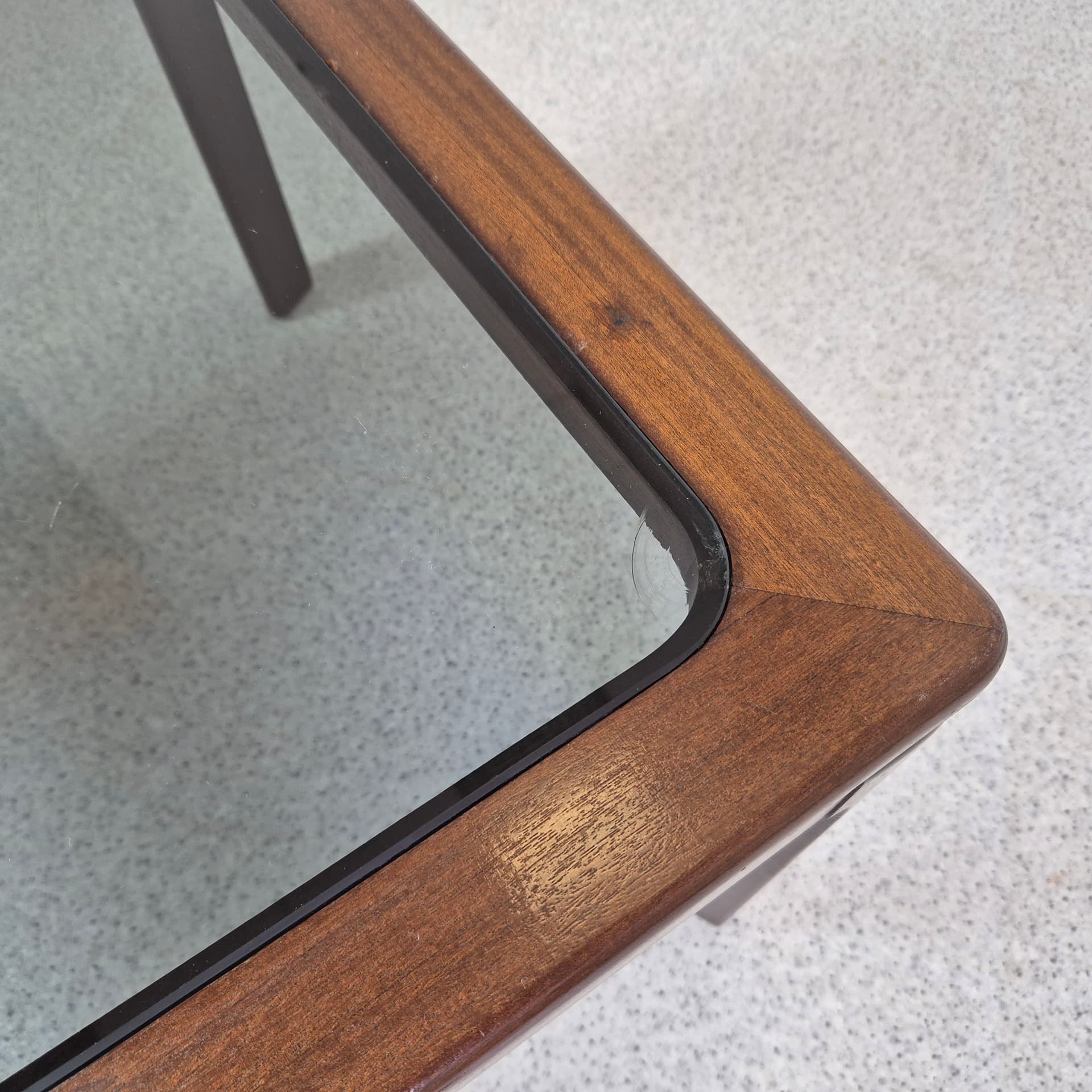 Stolik kawowy, palisander brązowy, szkło, Dania, lata 60. - 240039