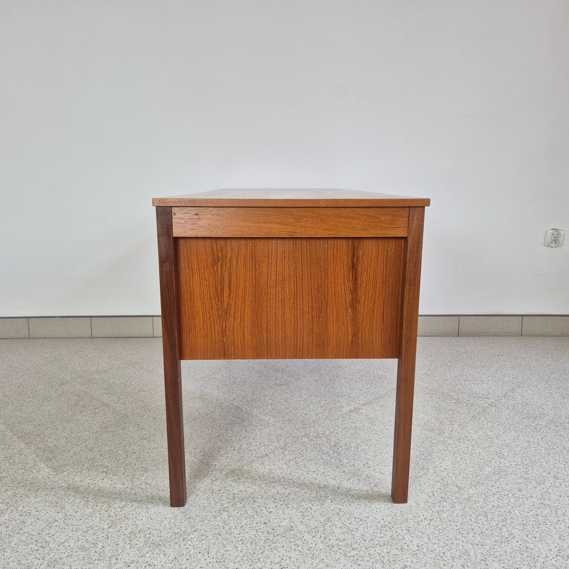 Biurko, Domino Møbler, teak brązowy, Dania, lata 60. - 240047