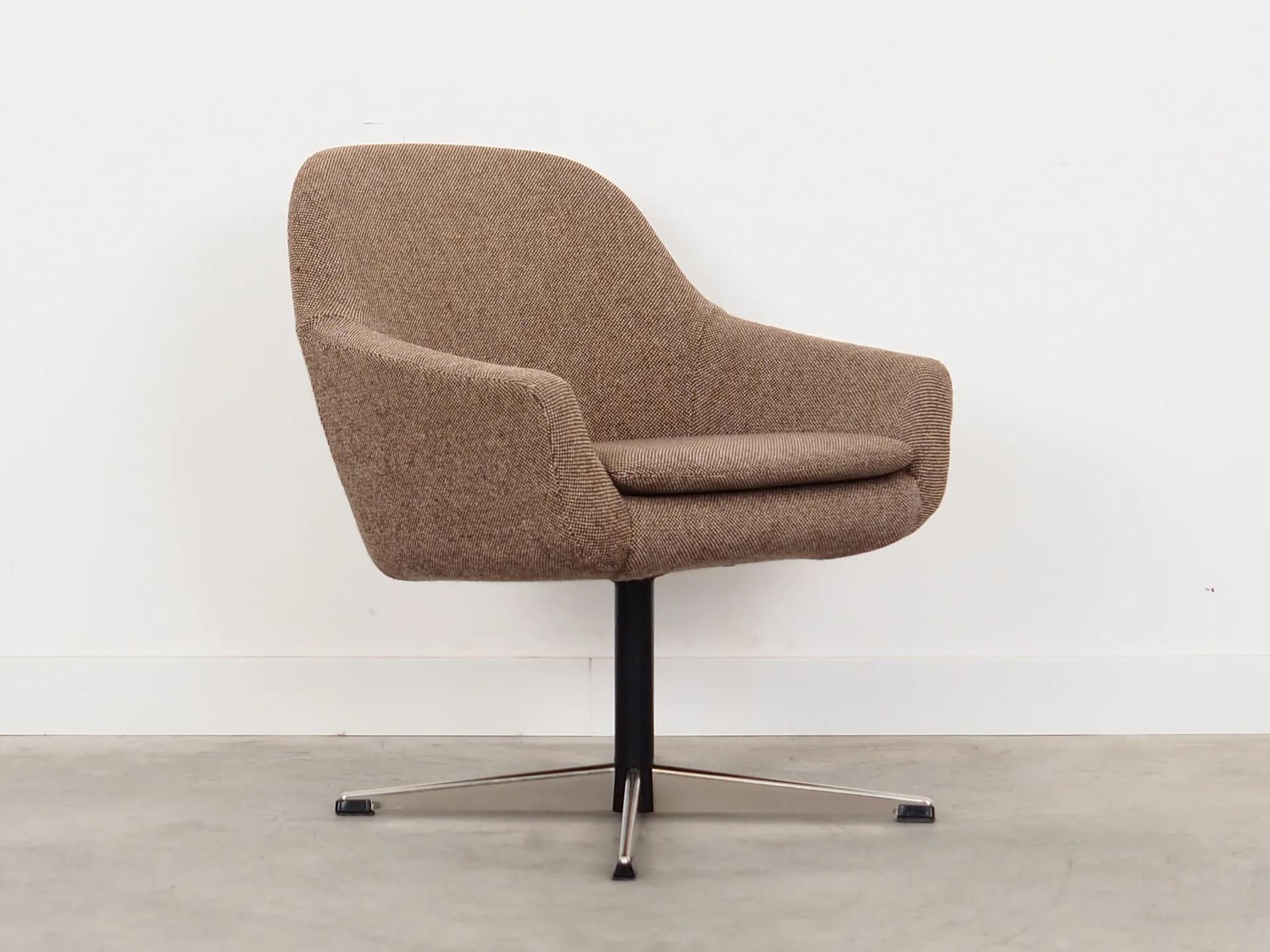 Armchair, brown fabric, metal, Denmark, 1970s - 17248