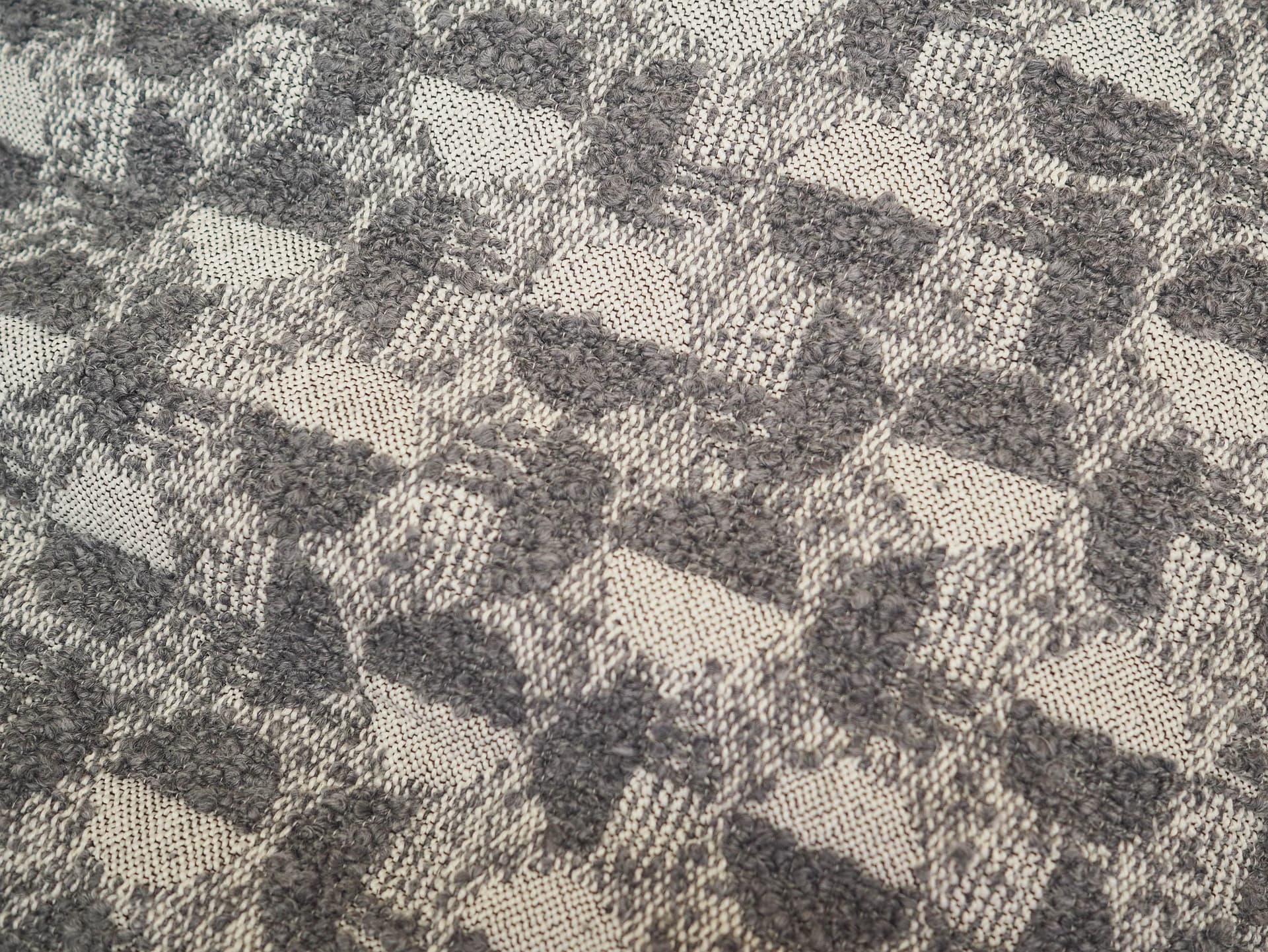 Fotel wypoczynkowy, szary, tkanina, proj. G. Offredi, Saporiti, Włochy, lata 70. - 240518