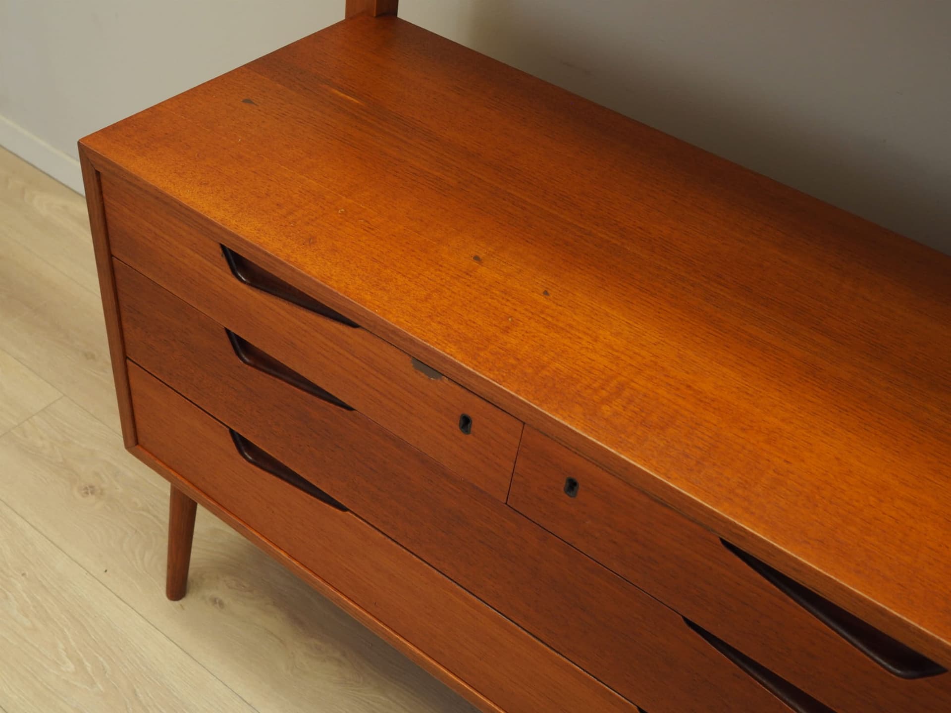 Regał systemowy Rival, teak brązowy, proj. K. Riise, Brødrene Jåtog, Norwegia, lata 60. - 77133