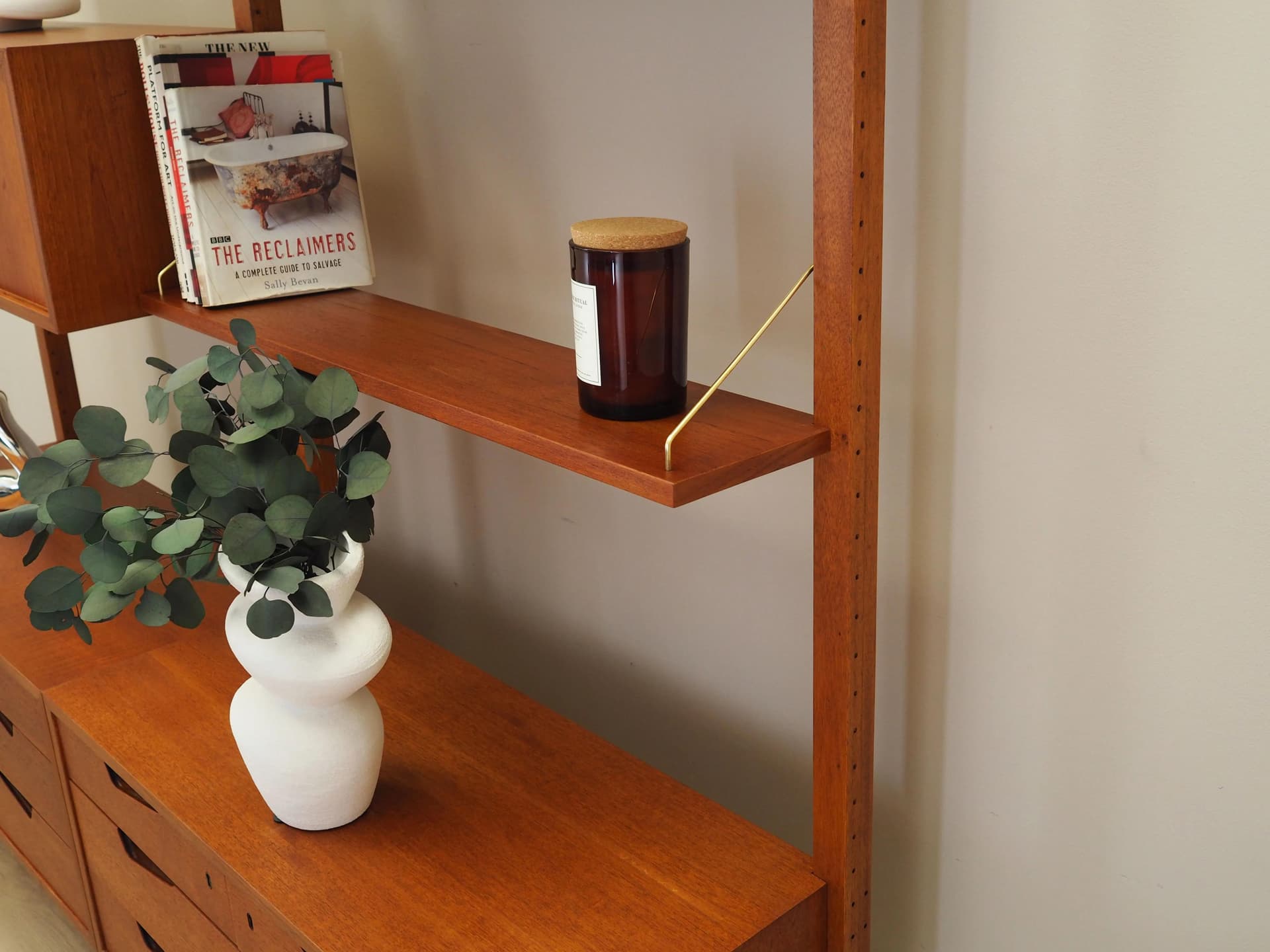 Regał systemowy Rival, teak brązowy, proj. K. Riise, Brødrene Jåtog, Norwegia, lata 60. - 17908