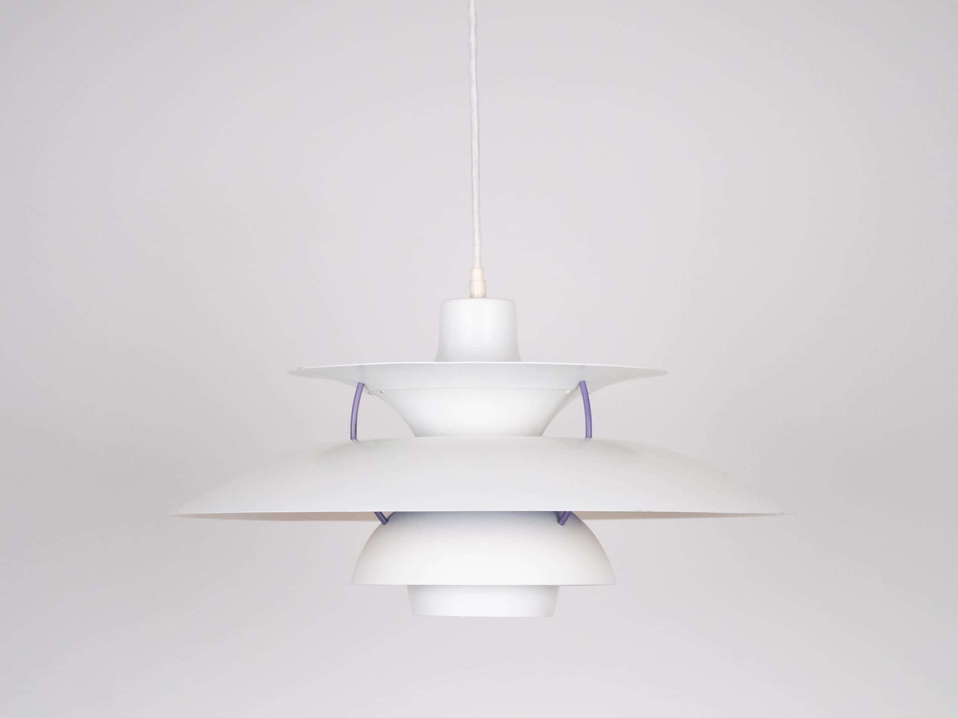 Lampa wisząca PH 5, biały, metal, proj. P. Henningsen, Louis Poulsen, Dania, lata 80. - 242620