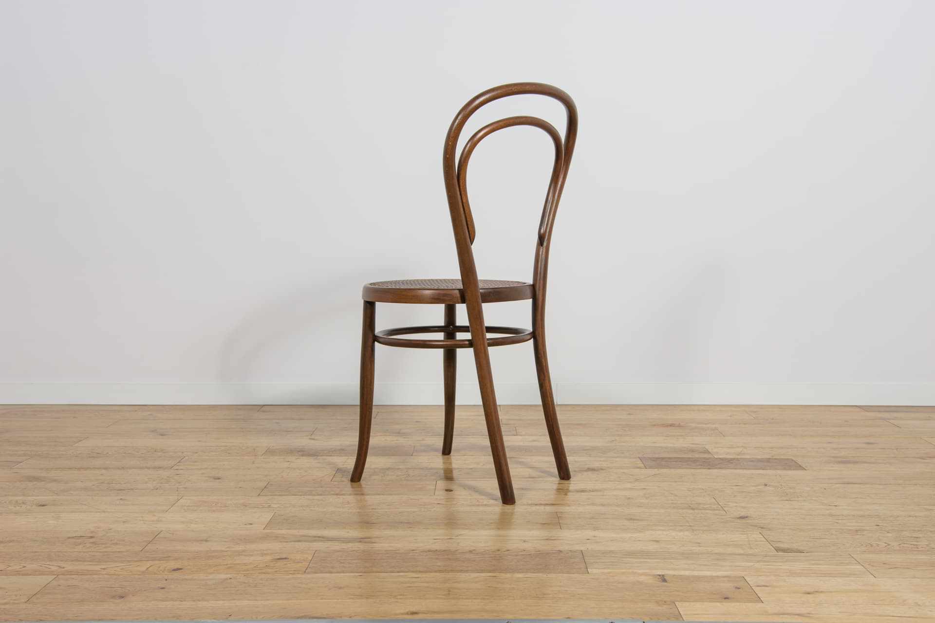 Komplet czterech krzeseł No. 14, drewno brązowy, rattan jasny, proj. J. Hoffmann, Austria, pocz. XX w. - 242981