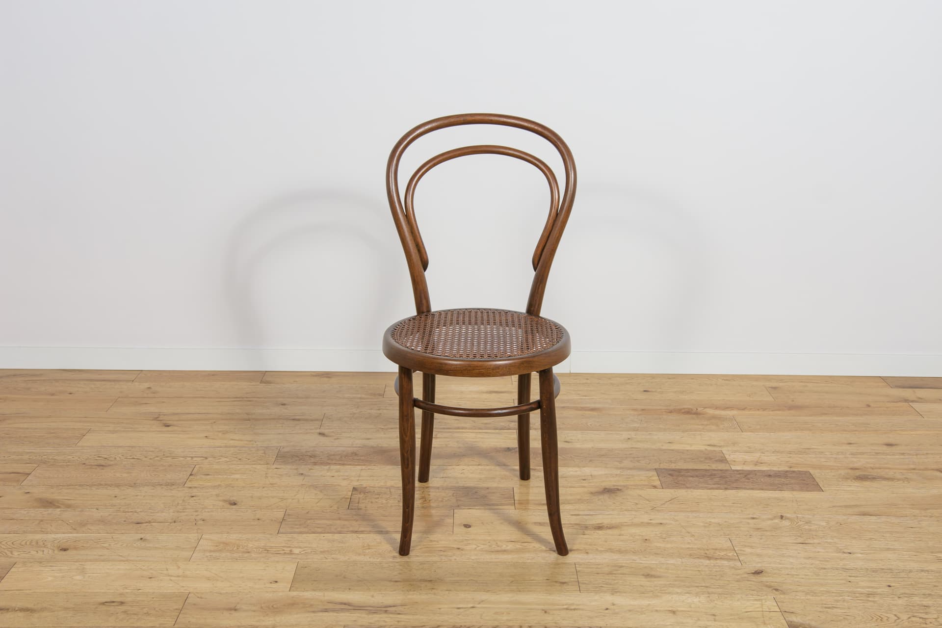 Komplet czterech krzeseł No. 14, drewno brązowy, rattan jasny, proj. J. Hoffmann, Austria, pocz. XX w. - 242976