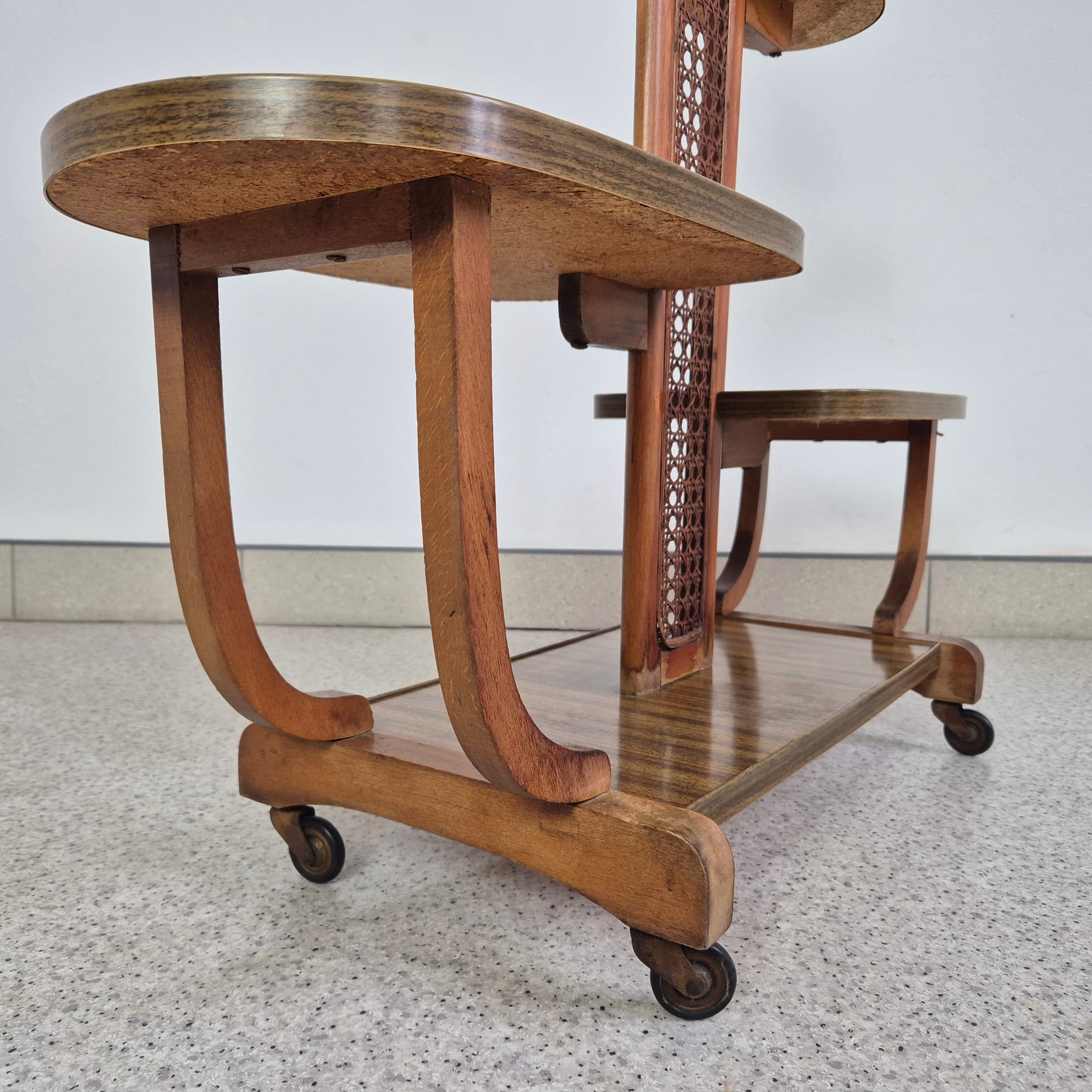 Kwietnik piętrowy, plecionka wiedeńska brąz, drewno, Niemcy, lata 50. - 243272