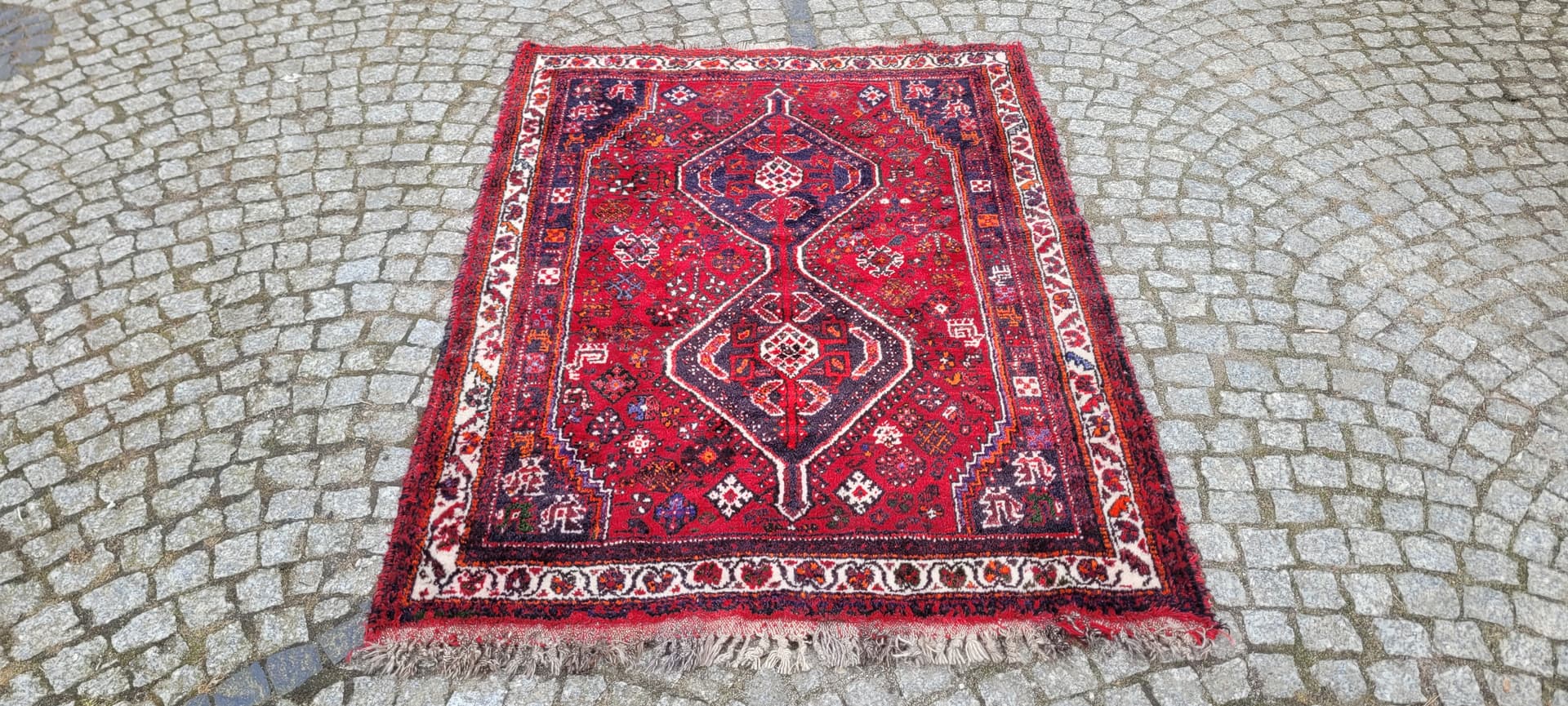 Dywan Kaszkaj, 117x162cm, czerwony, wełna, Iran, lata 60. - 243385