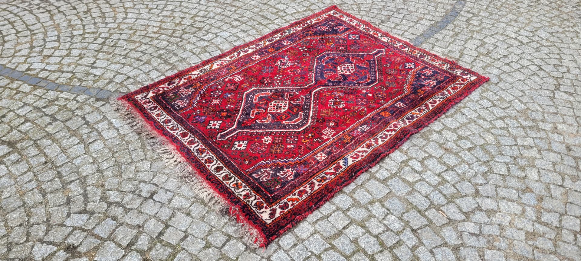 Dywan Kaszkaj, 117x162cm, czerwony, wełna, Iran, lata 60. - 243384