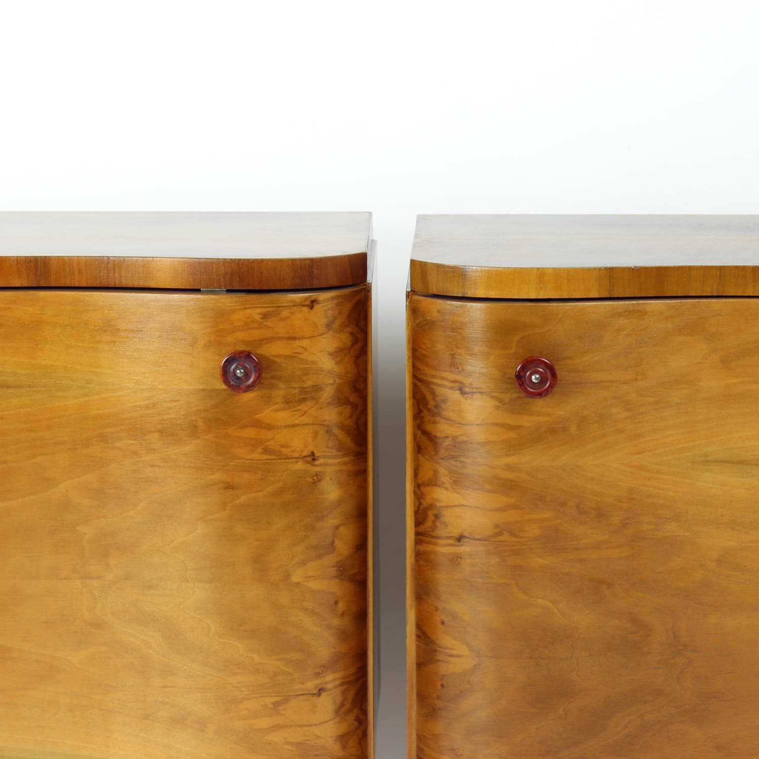 Para szafek nocnych Art Deco, orzech brązowy, proj. J. Halabala, UP Závody, Czechy, lata 30. - 243556