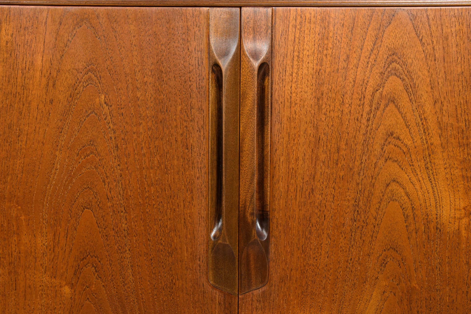 Komoda, teak brązowy, McIntosh, Wielka Brytania, lata 60. - 243577