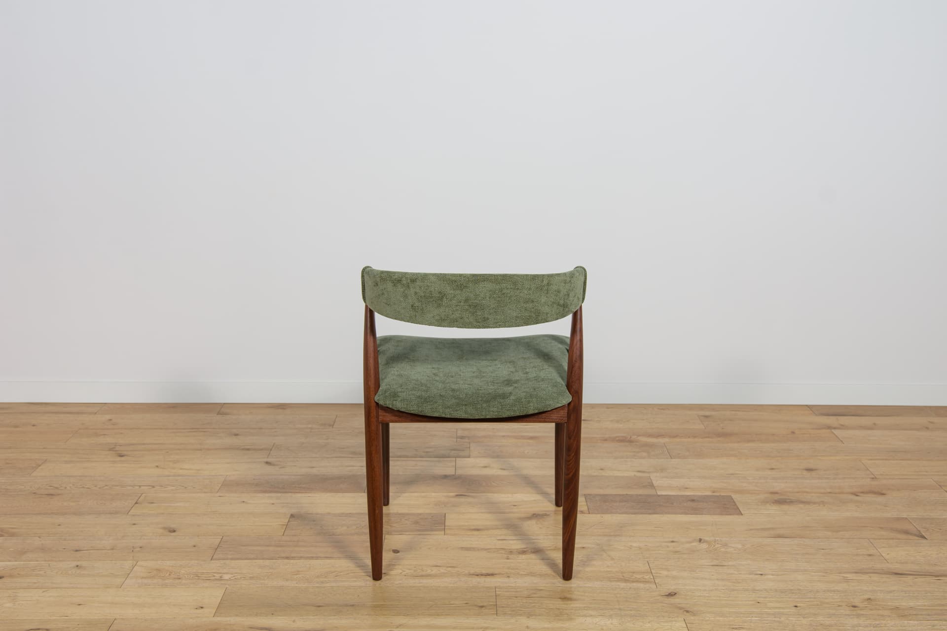 Komplet sześciu krzeseł, teak brązowy, tkanina syntetyczna zielona, Dania, lata 60. - 243587