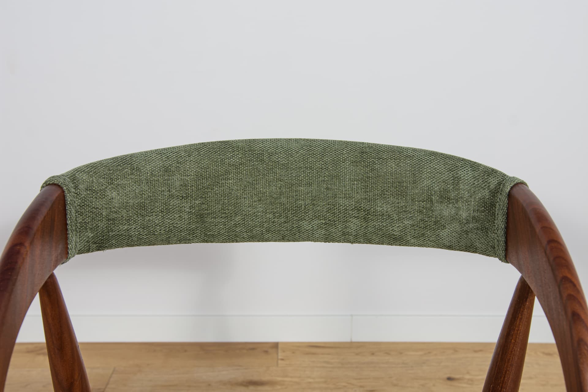 Komplet sześciu krzeseł, teak brązowy, tkanina syntetyczna zielona, Dania, lata 60. - 243588