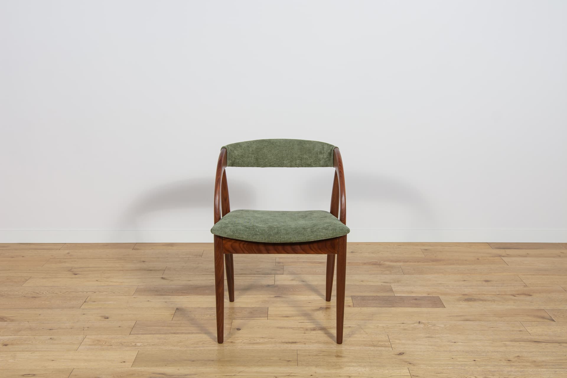 Komplet sześciu krzeseł, teak brązowy, tkanina syntetyczna zielona, Dania, lata 60. - 243582