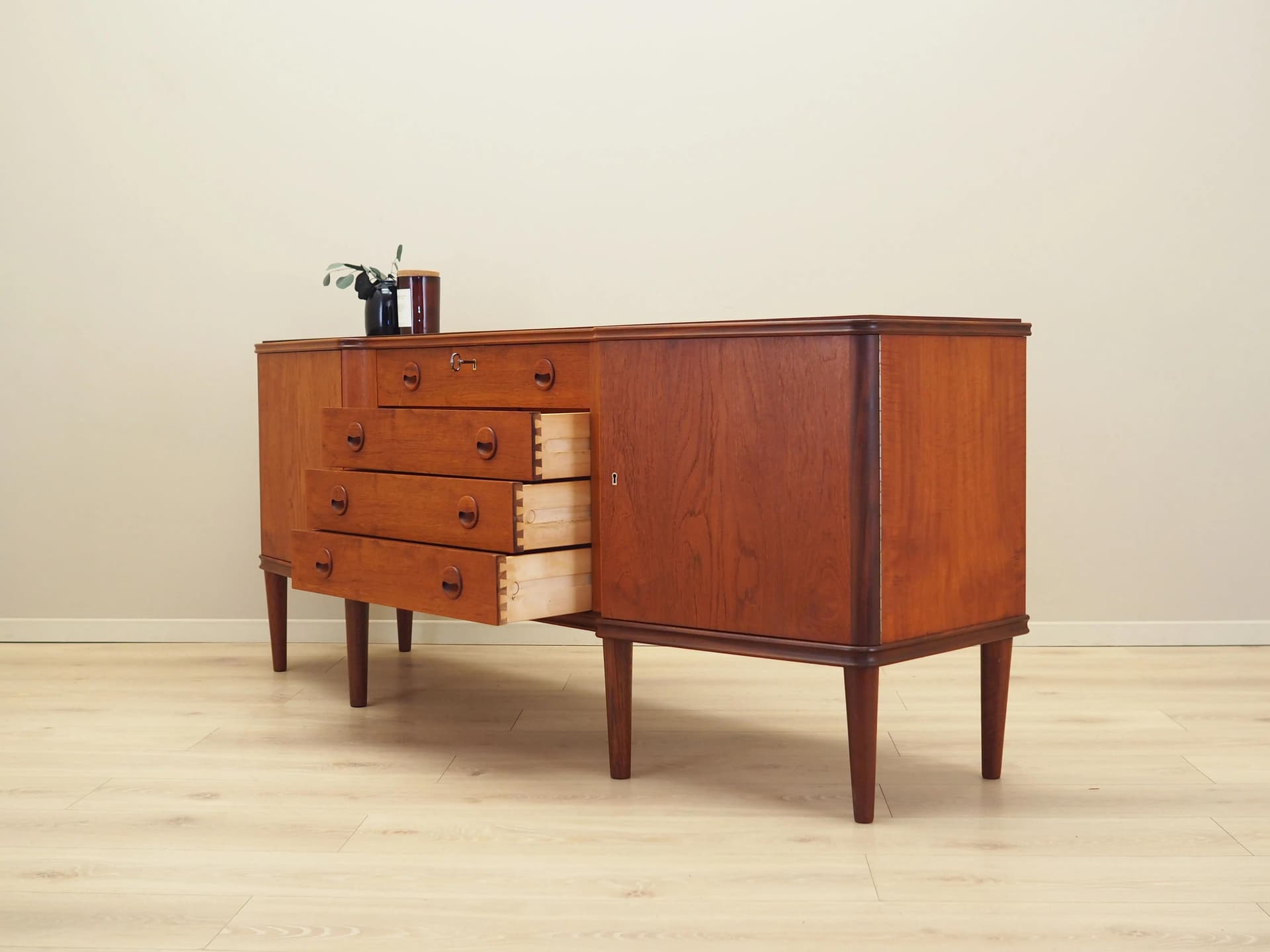 Sideboard, teak, orange, Denmark, 1960s. - 17982