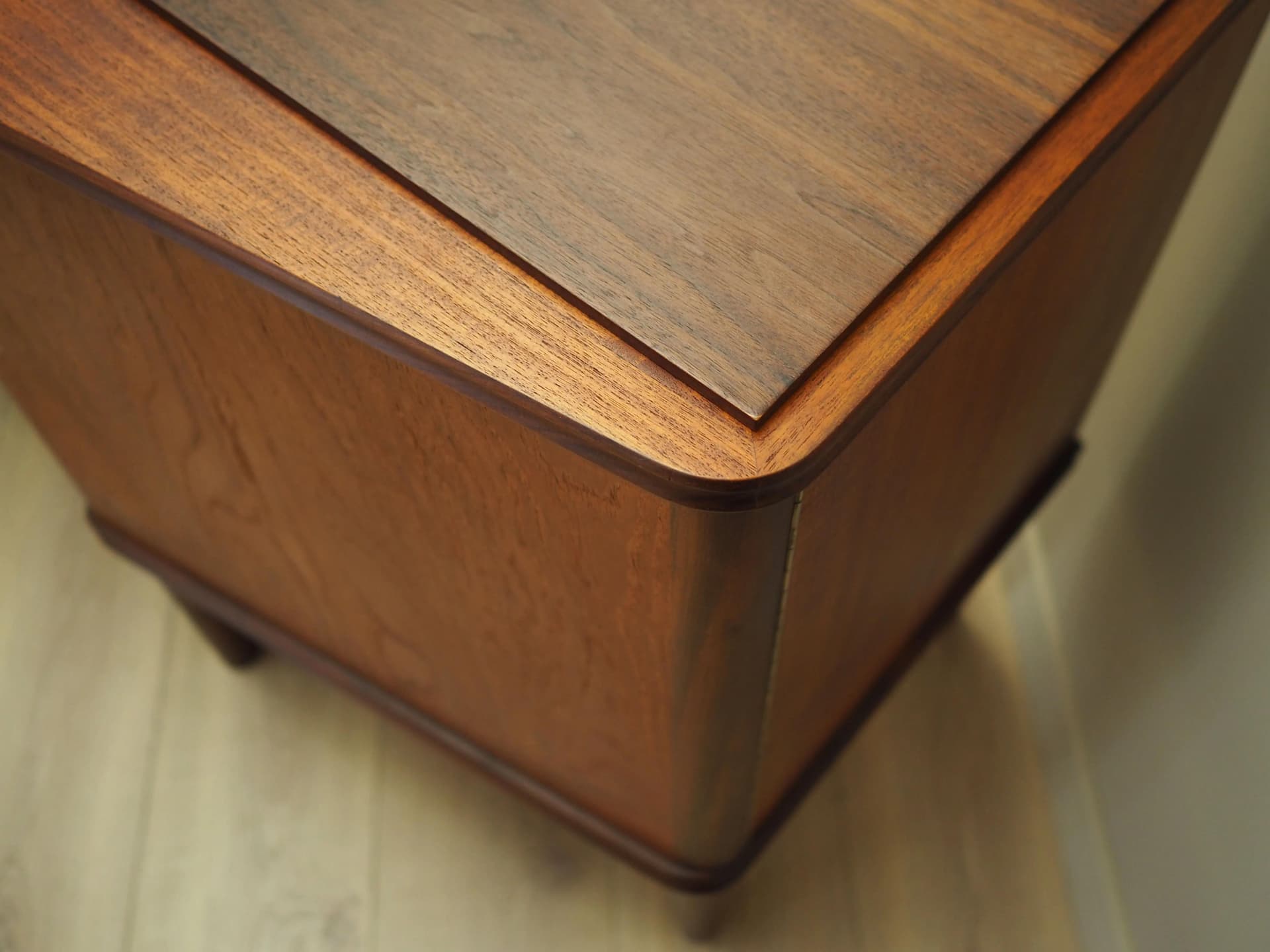 Sideboard, teak, orange, Denmark, 1960s. - 17988