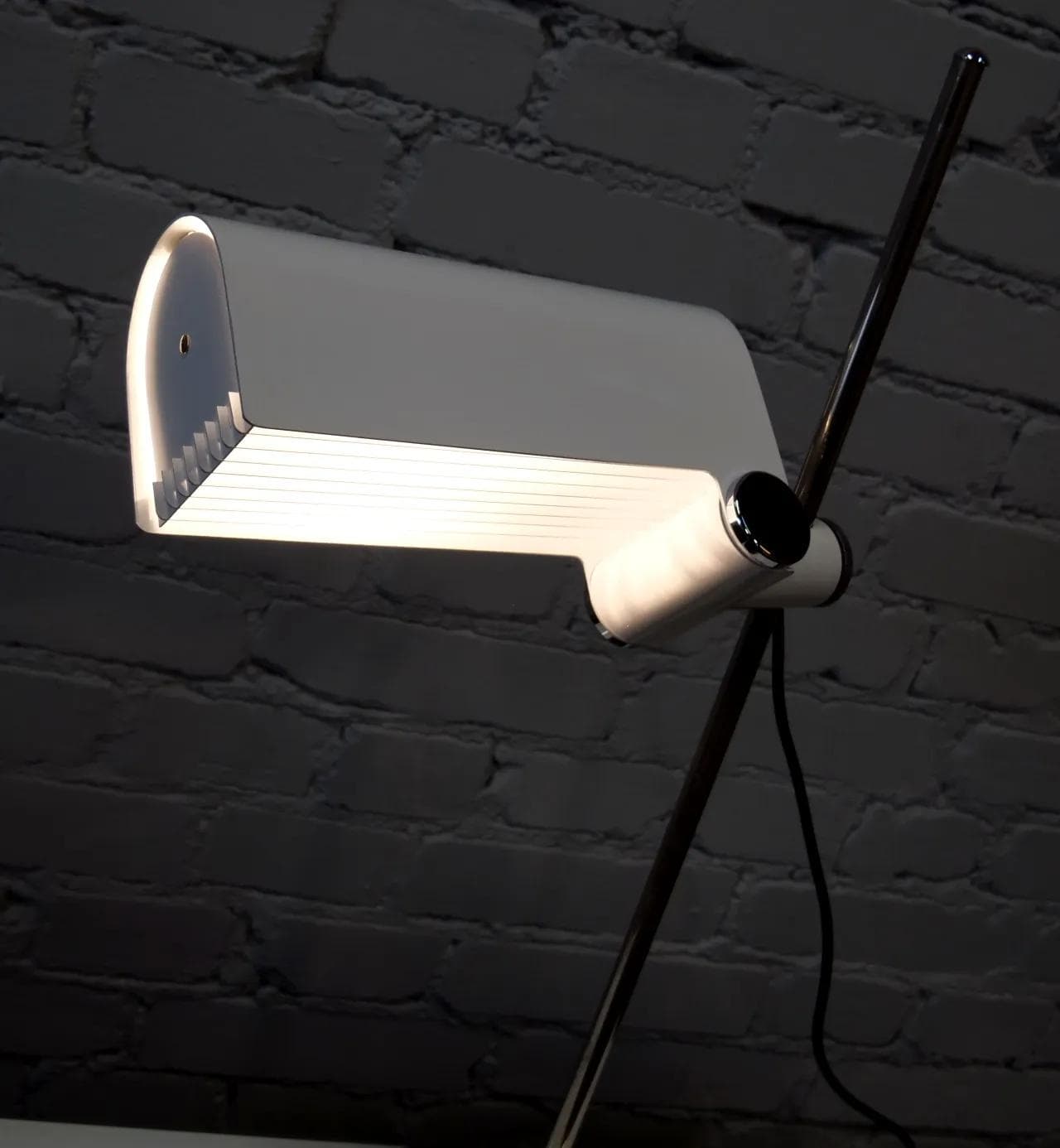 White Minimalist Desk Lamp, by W. Braun Feldweg for Doria, Germany, 1960s - 18511