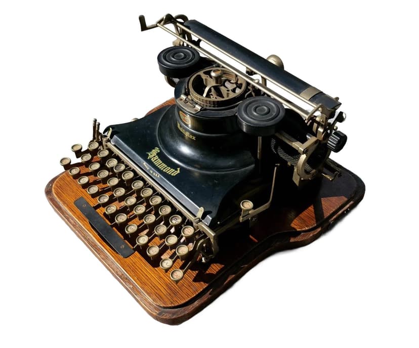 Czarna, industrialna maszyna do pisania, Hammond Typewriter Company, USA, lata 10.