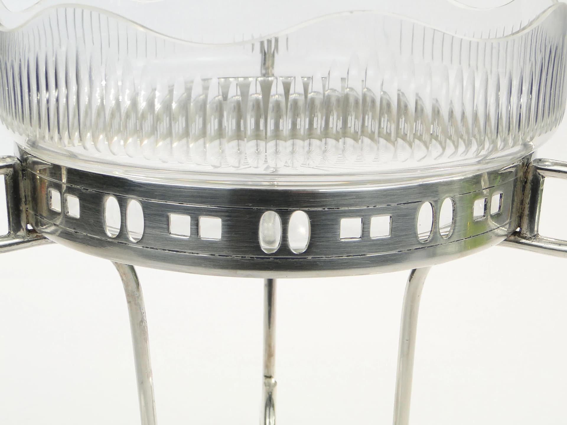 Centerpiece Art Deco, transparent crystal white gradient, silver-plated brass, Slovakia, 1920s. - 18433