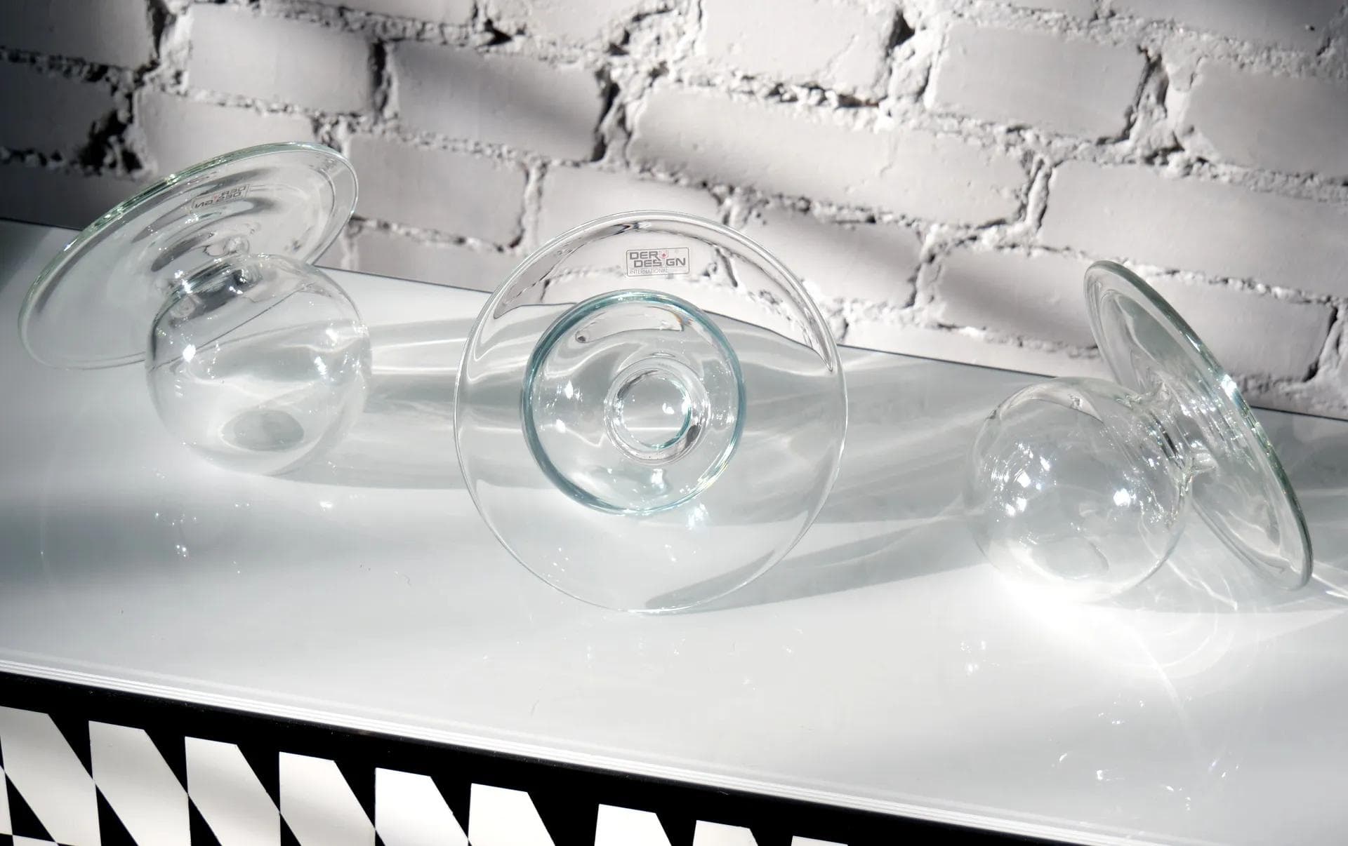 Przezroczysty zestaw trzech minimalistycznych wazonów szklanych, Deru Design, Niemcy, lata 80. - 18677