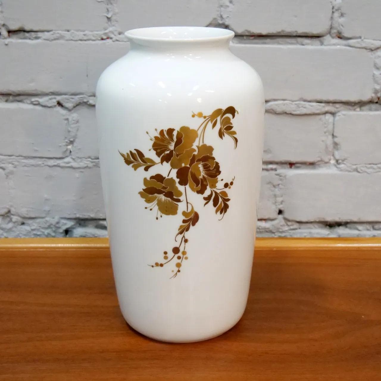 Biały porcelanowy wazon, Kaiser, Niemcy, lata 50. - 18664