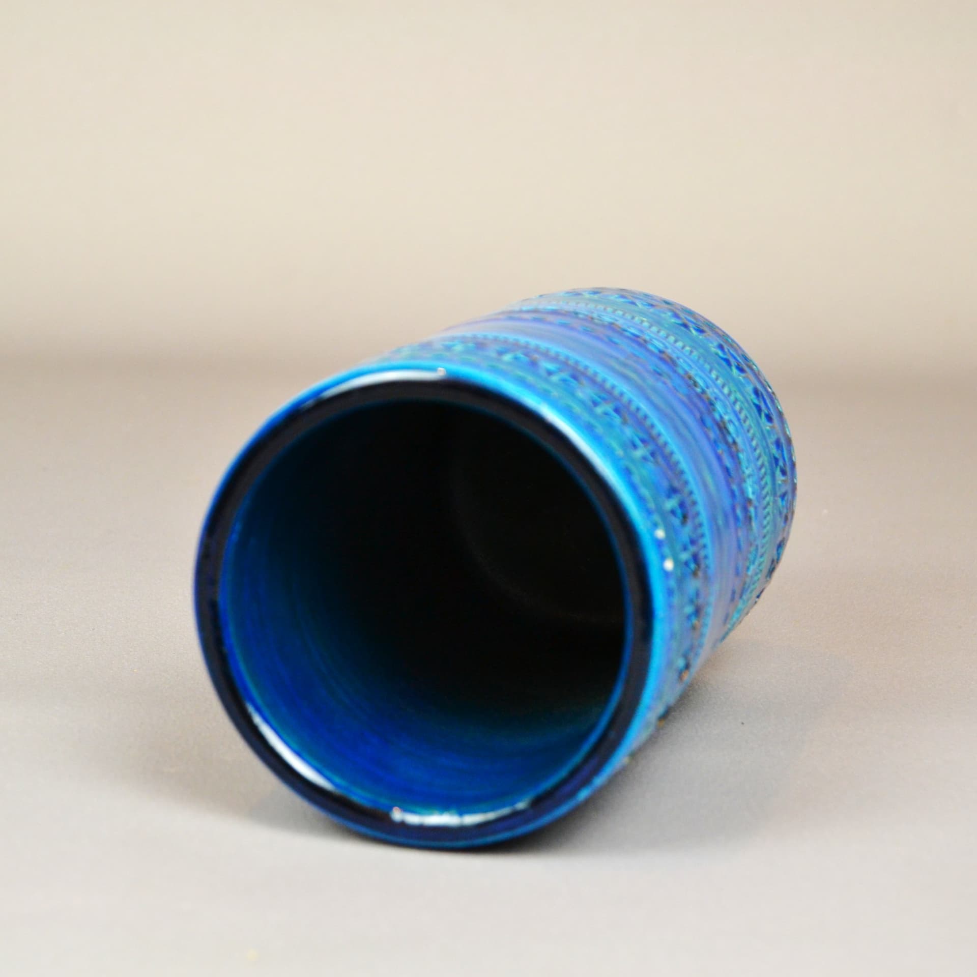 Wazon Blue Rimini, ceramika niebieska, proj. A. Londi, Bitossi, Włochy, lata 60. - 83