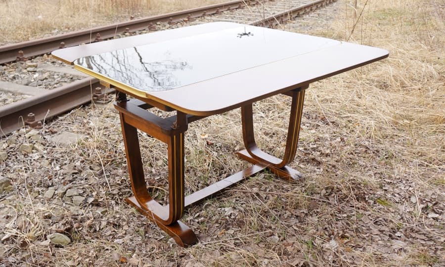 Extendable Table Rockabilly, black glass, brown wood, France, 1950s. - 18610