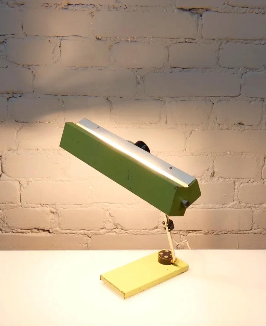 Desk lamp, olive, metal, by K. Musinowski, East Germany, 1970s. - 18911