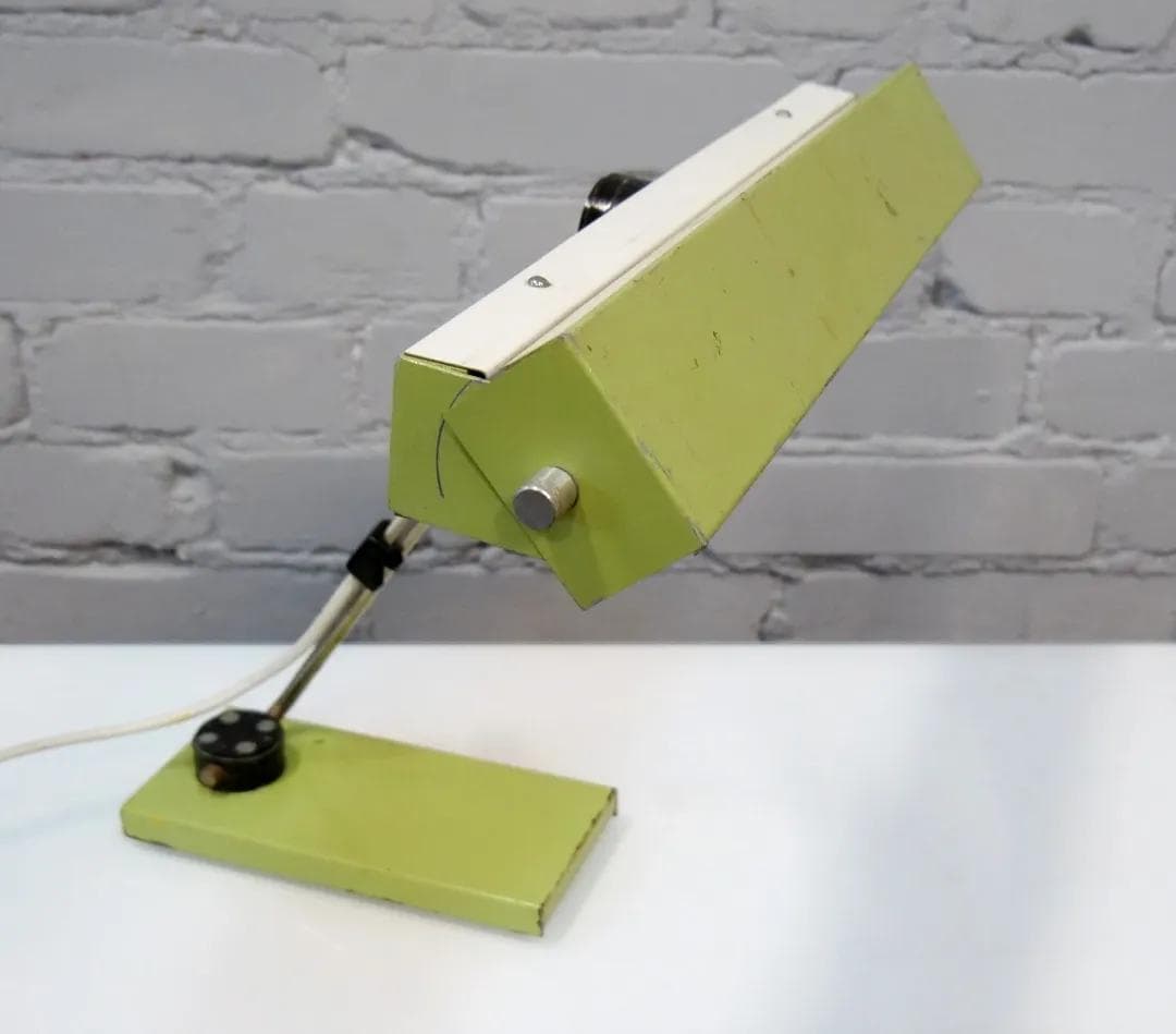 Desk lamp, olive, metal, by K. Musinowski, East Germany, 1970s. - 18907