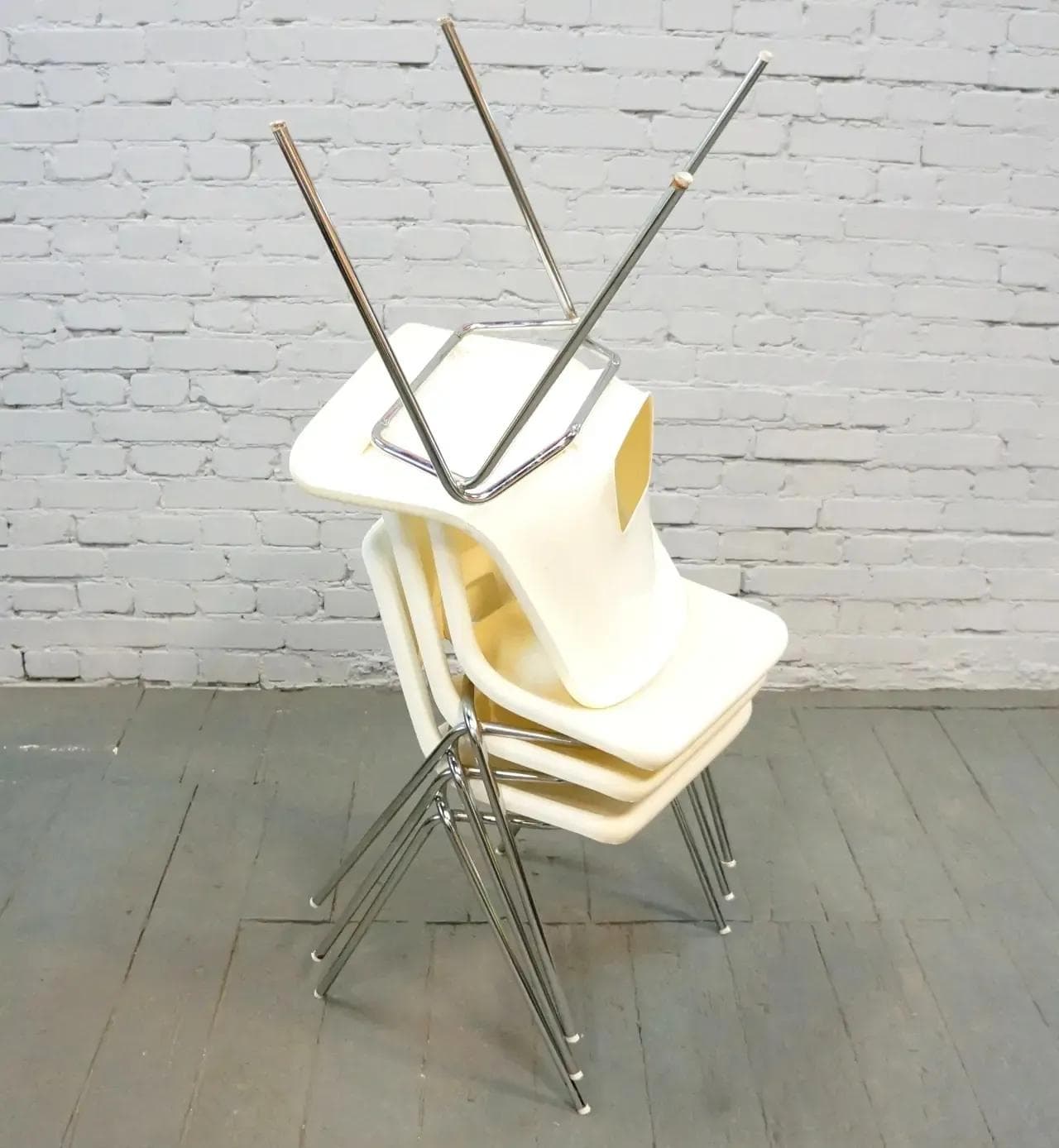 Zestaw krzeseł Järvi, plastik biały, chrom, proj. N. Gammelgaard, Ikea, Szwecja, lata 70. - 18861