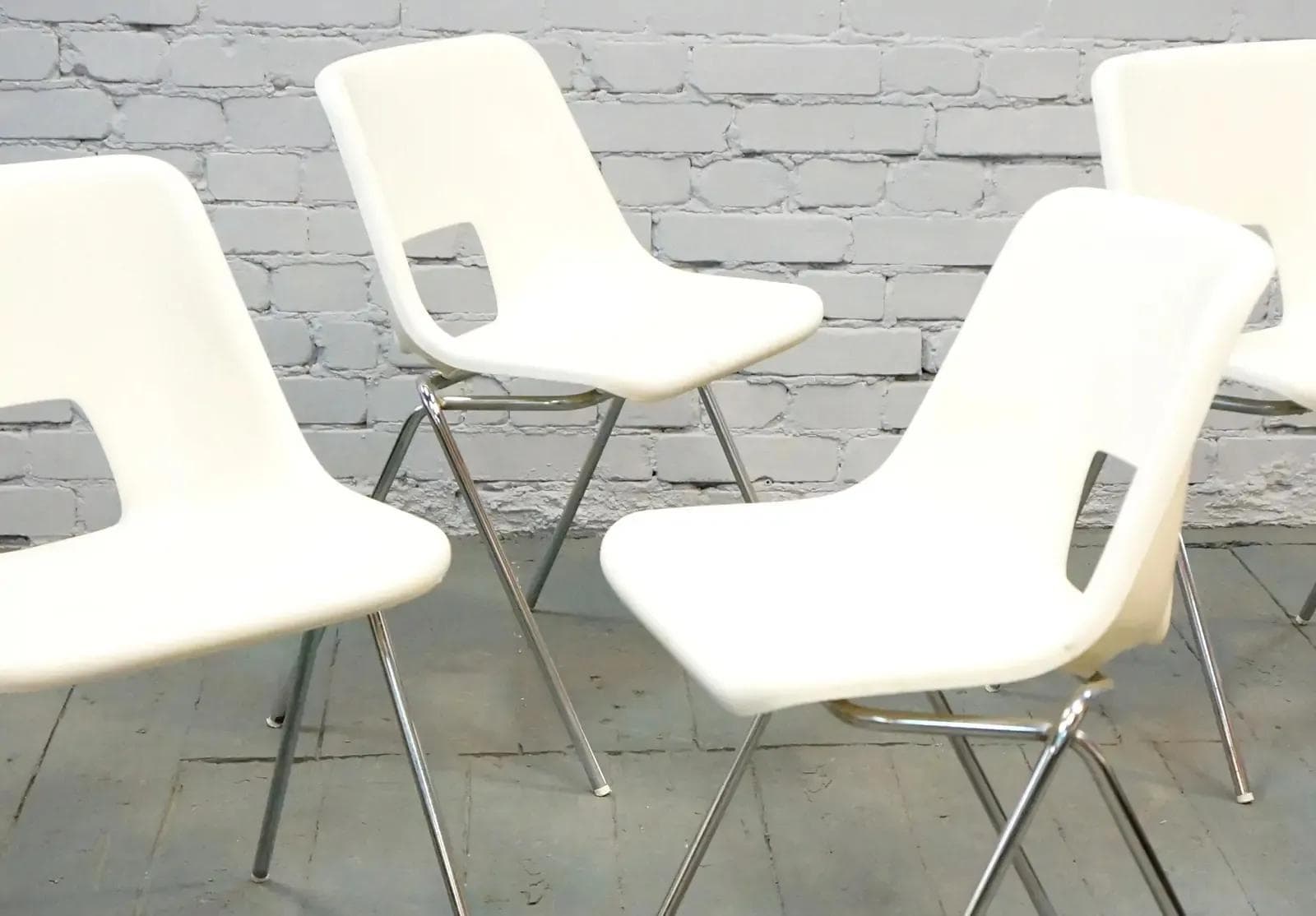 Zestaw krzeseł Järvi, plastik biały, chrom, proj. N. Gammelgaard, Ikea, Szwecja, lata 70. - 18862