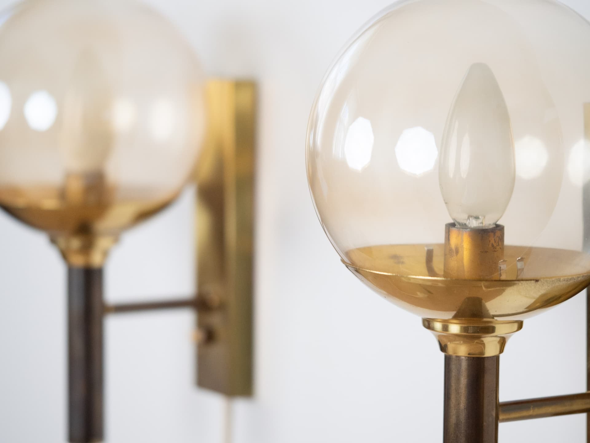 Pair of wall sconces, gold brass, transparent glass, by J. Hammerborg, Fog & Mørup, Sweden, 1960s. - 258233