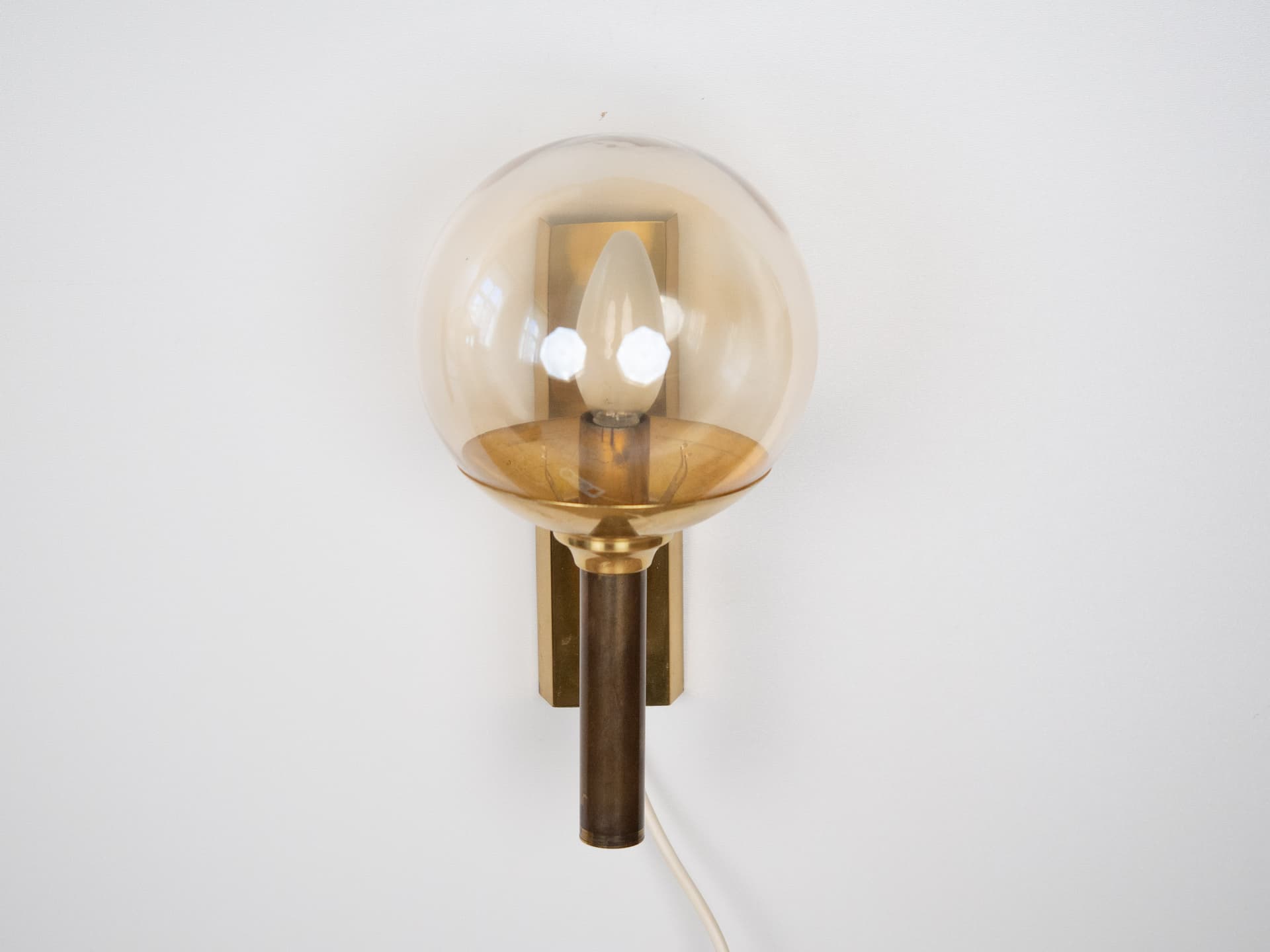 Pair of wall sconces, gold brass, transparent glass, by J. Hammerborg, Fog & Mørup, Sweden, 1960s. - 258231