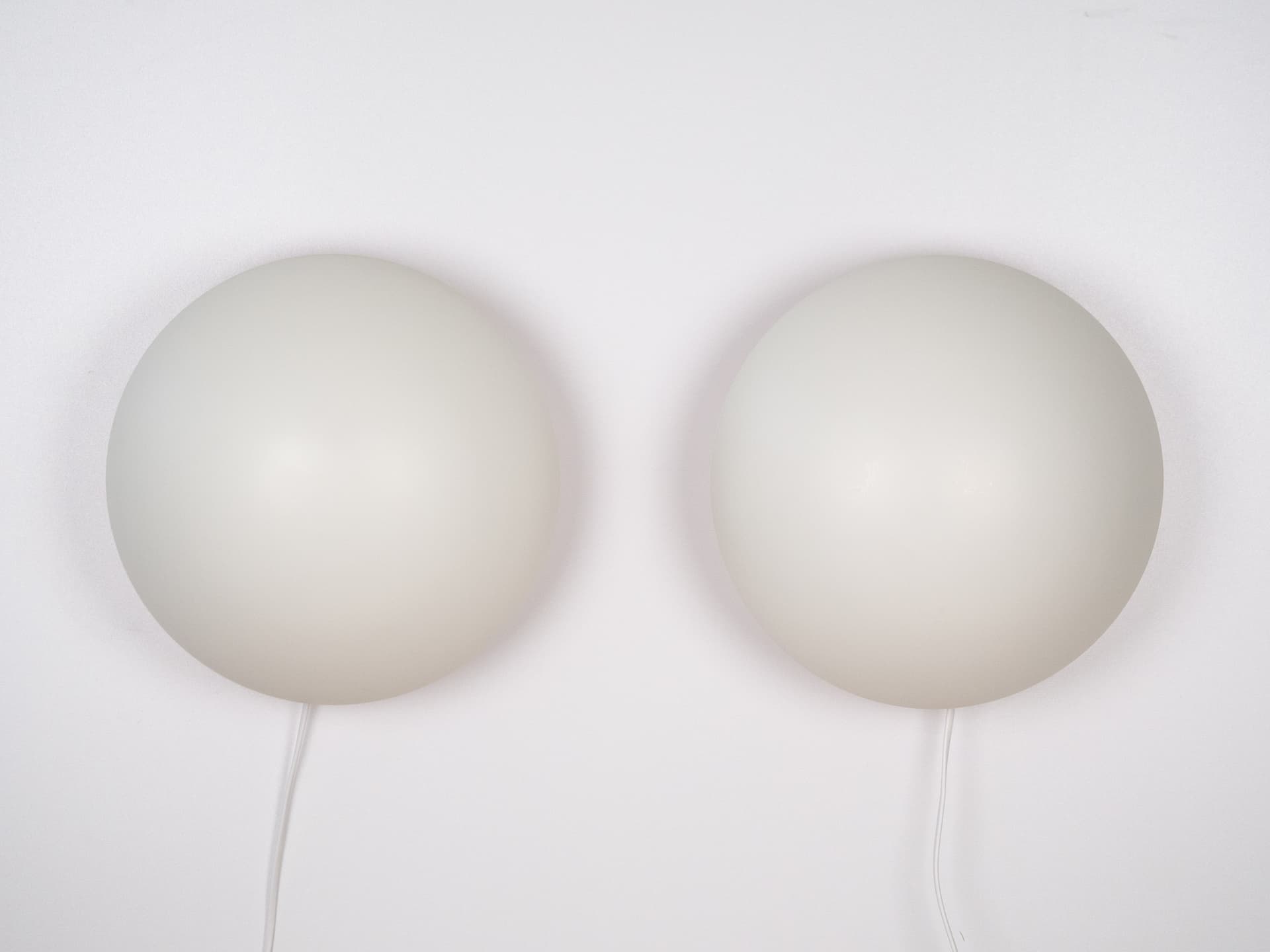 Pair of wall sconces PH Hat Maxi, grey aluminium, by P. Henningsen, Louis Poulsen, Denmark, 1960s. - 260683