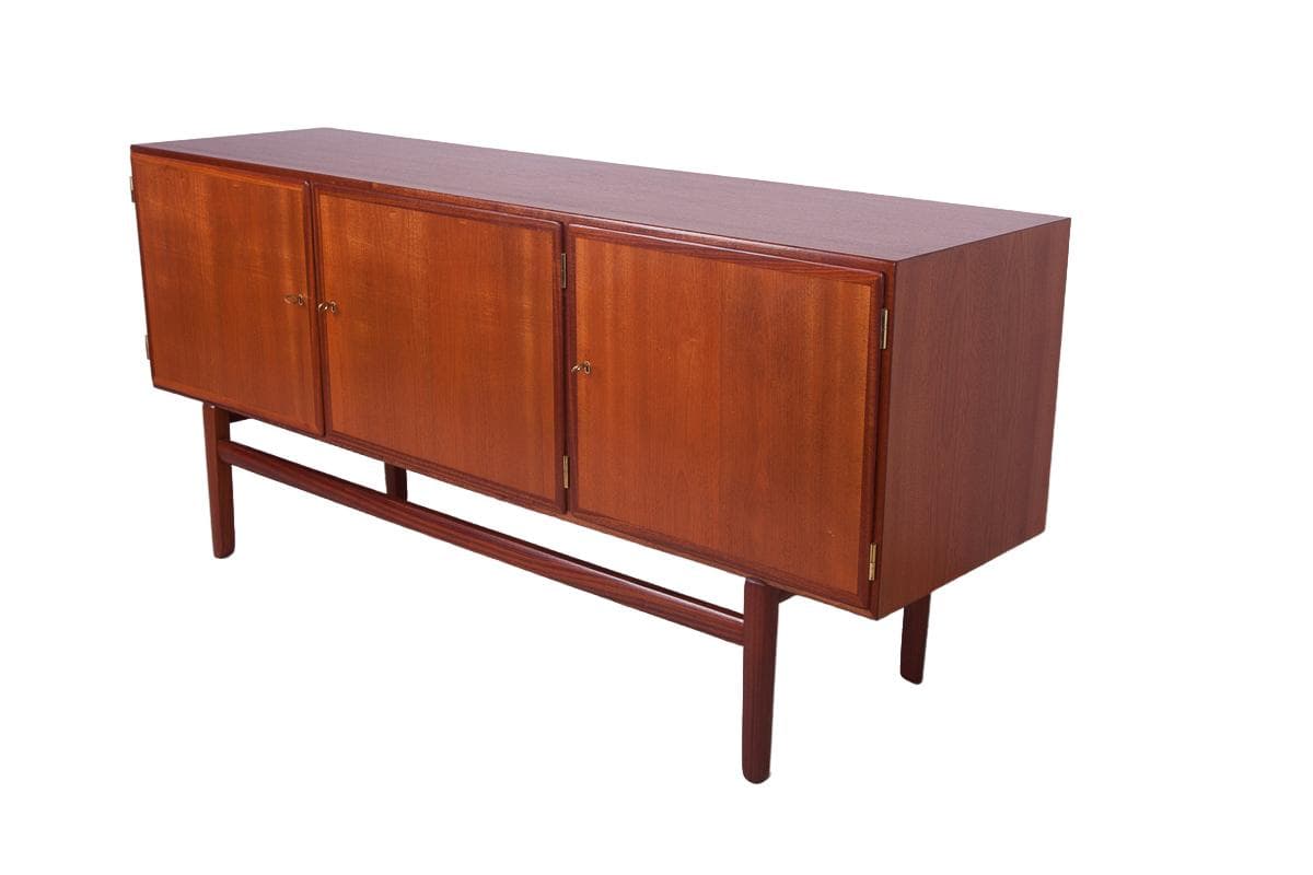 Sideboard Rungstedlund, brown teak, by O. Wanscher, Poul Jeppesens Møbelfabrik, Denmark, 1960s.