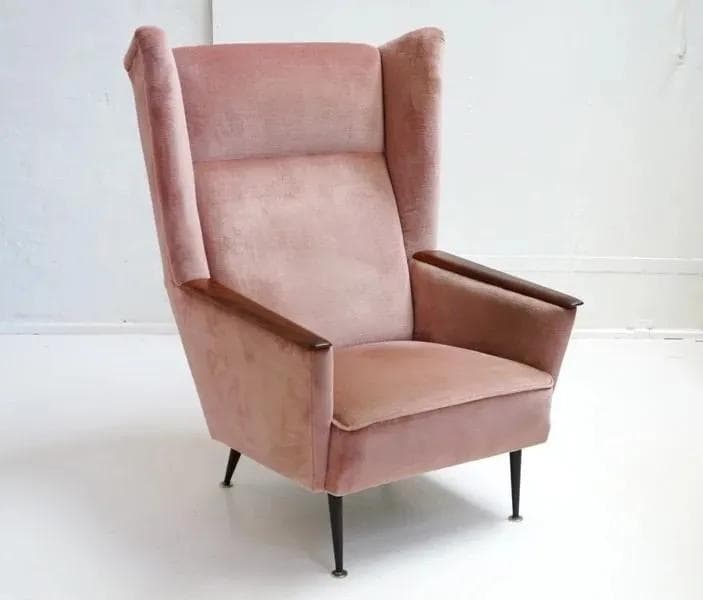 Fotel Wingback, velvet różowy, teak, metal czarny, Włochy, lata 50. - 18935