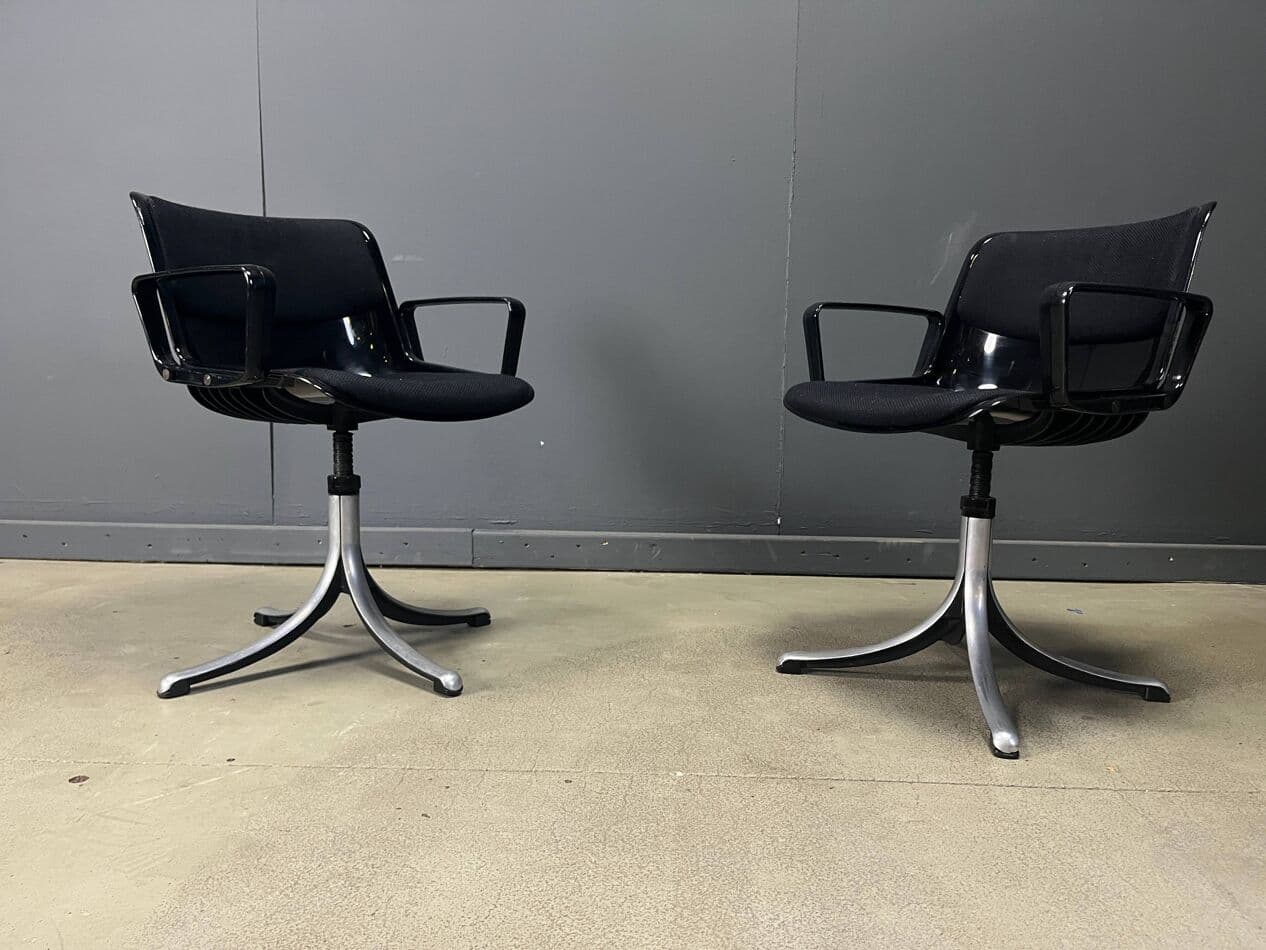 set of two chairs Modus, black plastic, by O. Borsani, Tecno, Italy, 1970s - 275116