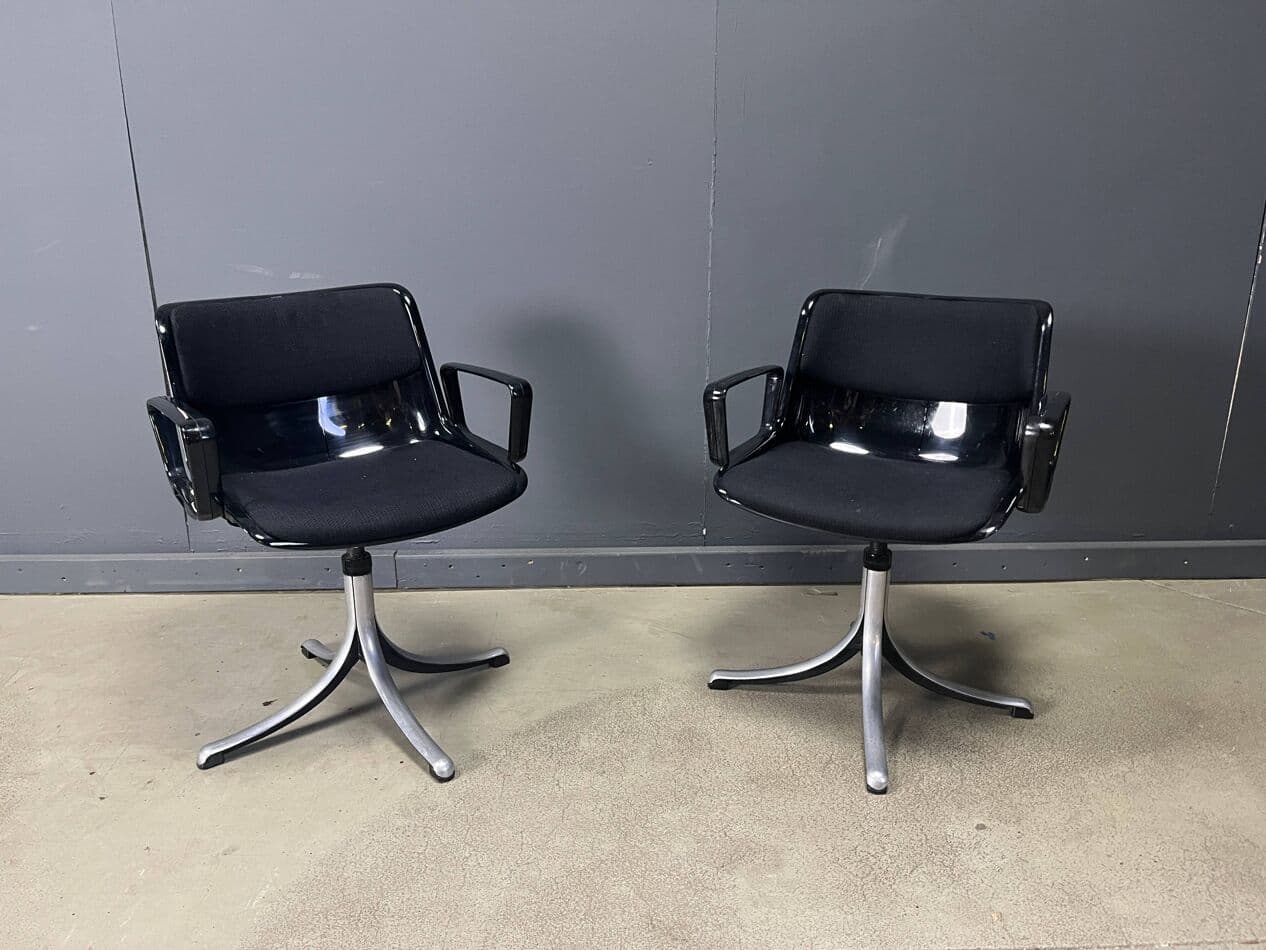 set of two chairs Modus, black plastic, by O. Borsani, Tecno, Italy, 1970s - 275124