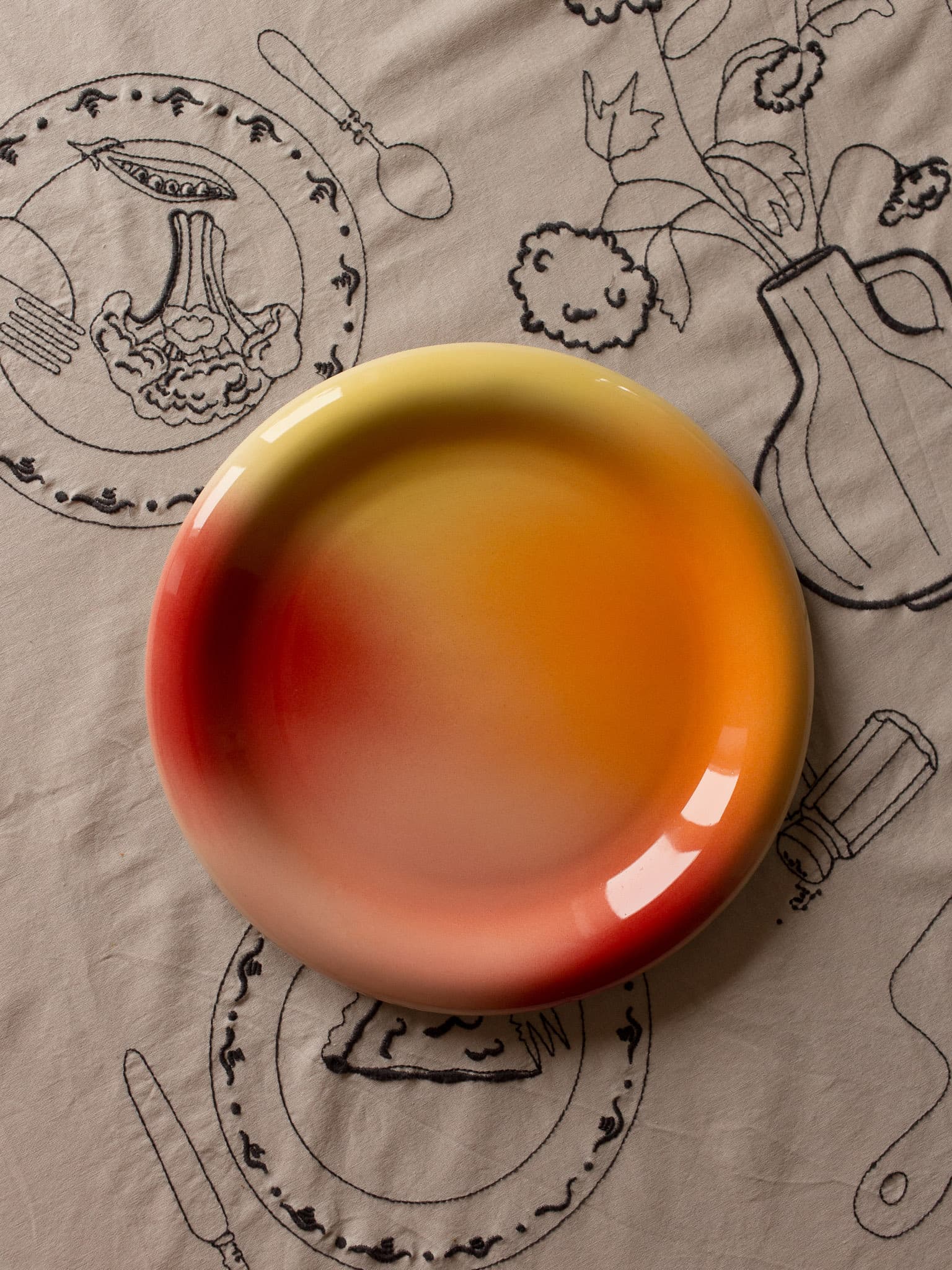 Ceramic Plate Belly 01 designed by Agata Puławska - 11384