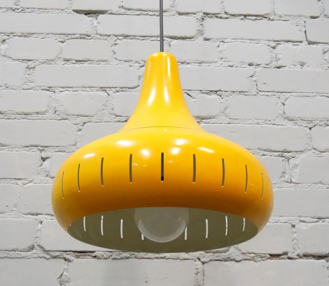 Lampa wisząca, żółty, aluminium lakierowane, Włochy, lata 60. - 19209