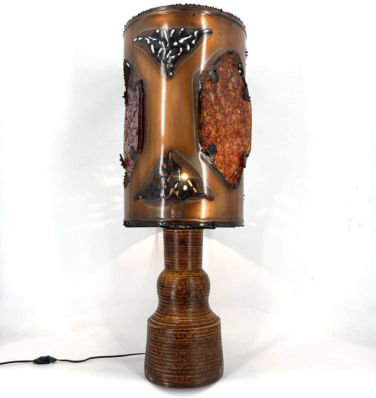 Lampa stołowa XL, brązowy, ceramika, miedź, szkło barwione, Francja, lata 70. - 274448