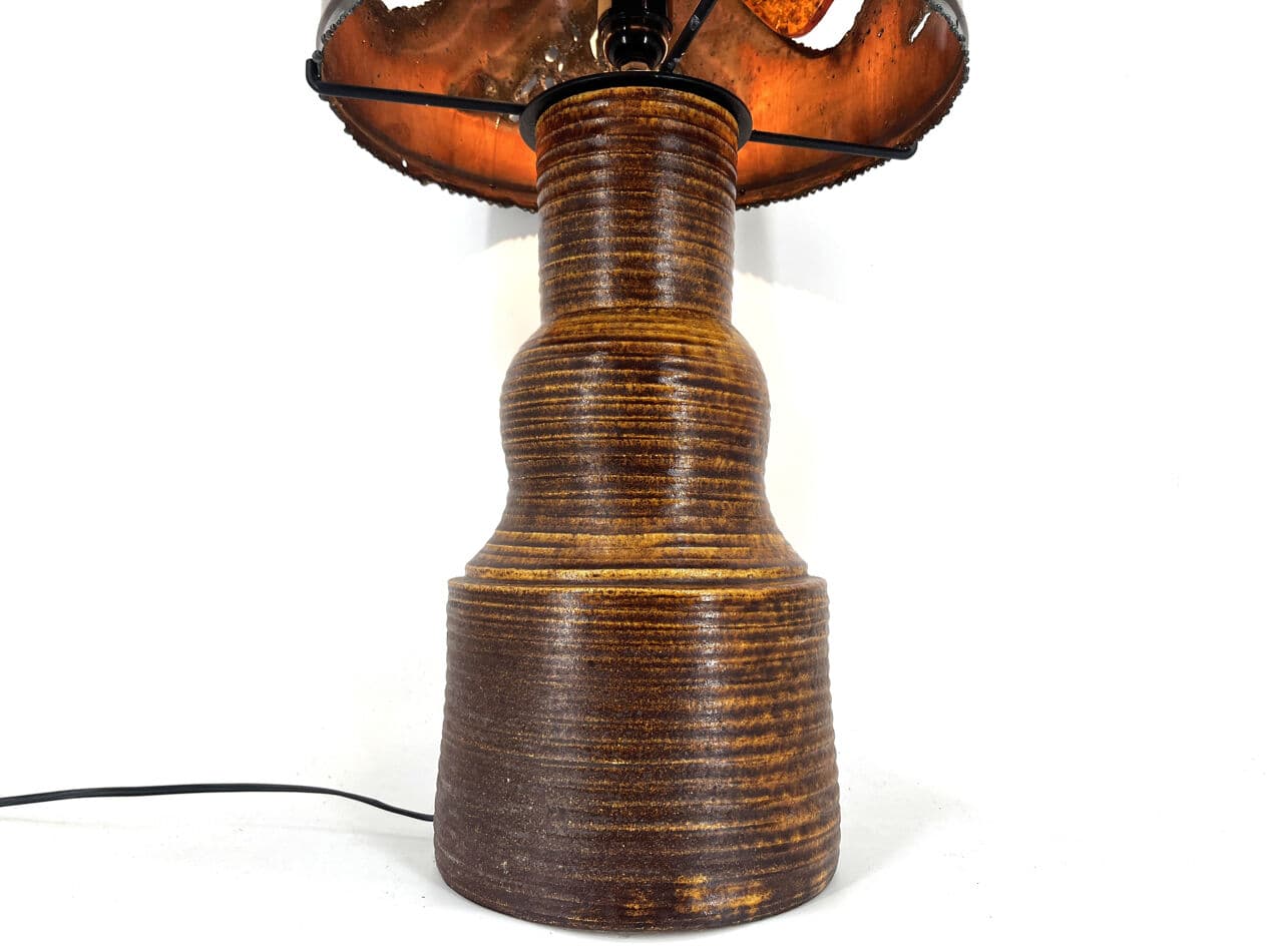 Lampa stołowa XL, brązowy, ceramika, miedź, szkło barwione, Francja, lata 70. - 274447