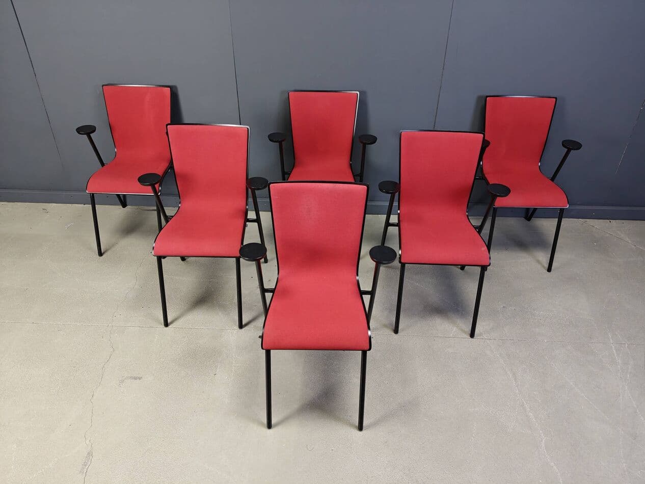 Zestaw sześciu krzeseł Occhio, velvet czerwony, stal czarna, proj. R. Vandebeek, Belgia, pocz. XXI w. - 273110