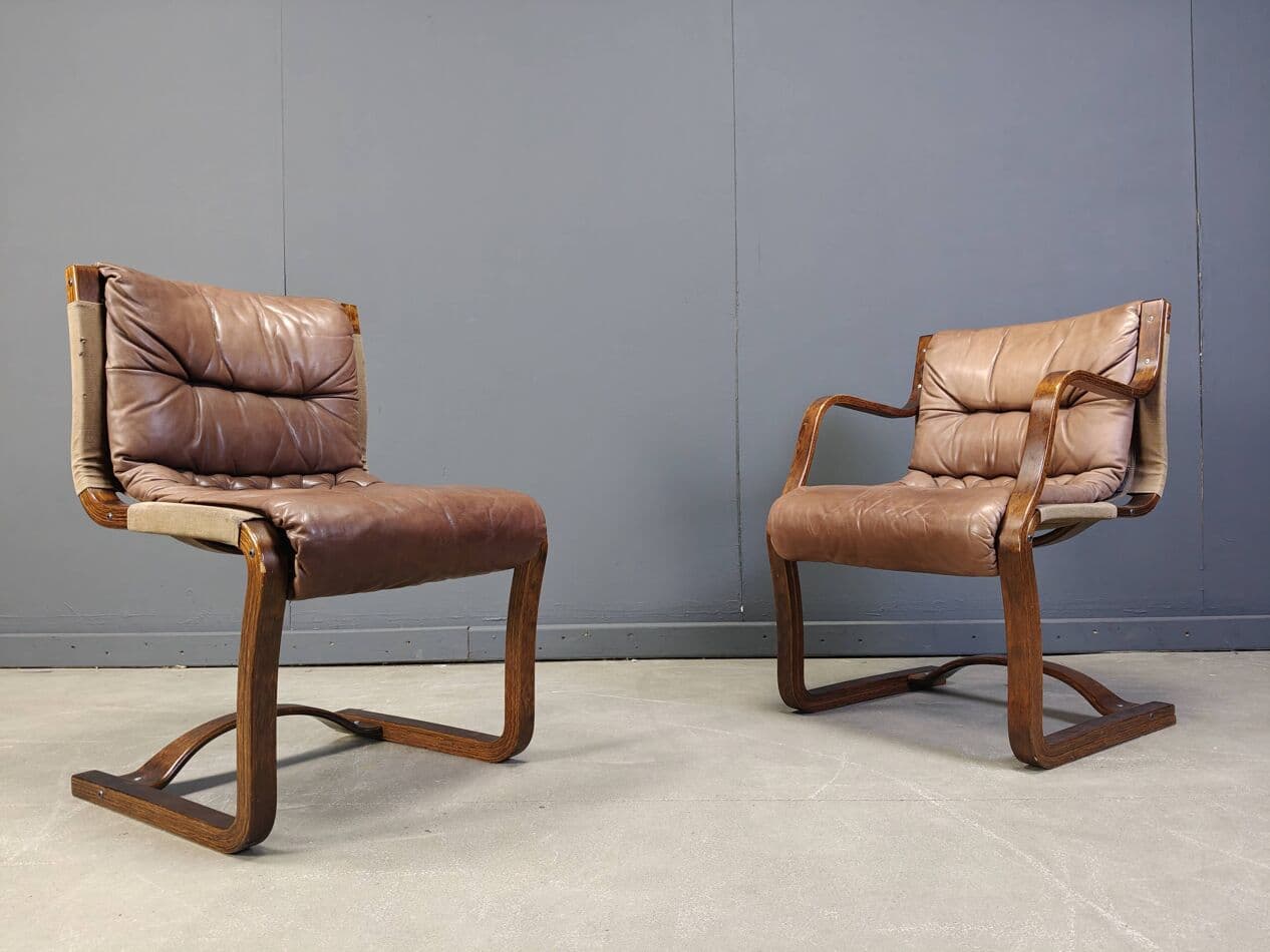 Zestaw sześciu krzeseł, Asko Pajamies, skóra brązowa, sklejka, proj. E. Pajamies, Asko, Finlandia, lata 70. - 273065